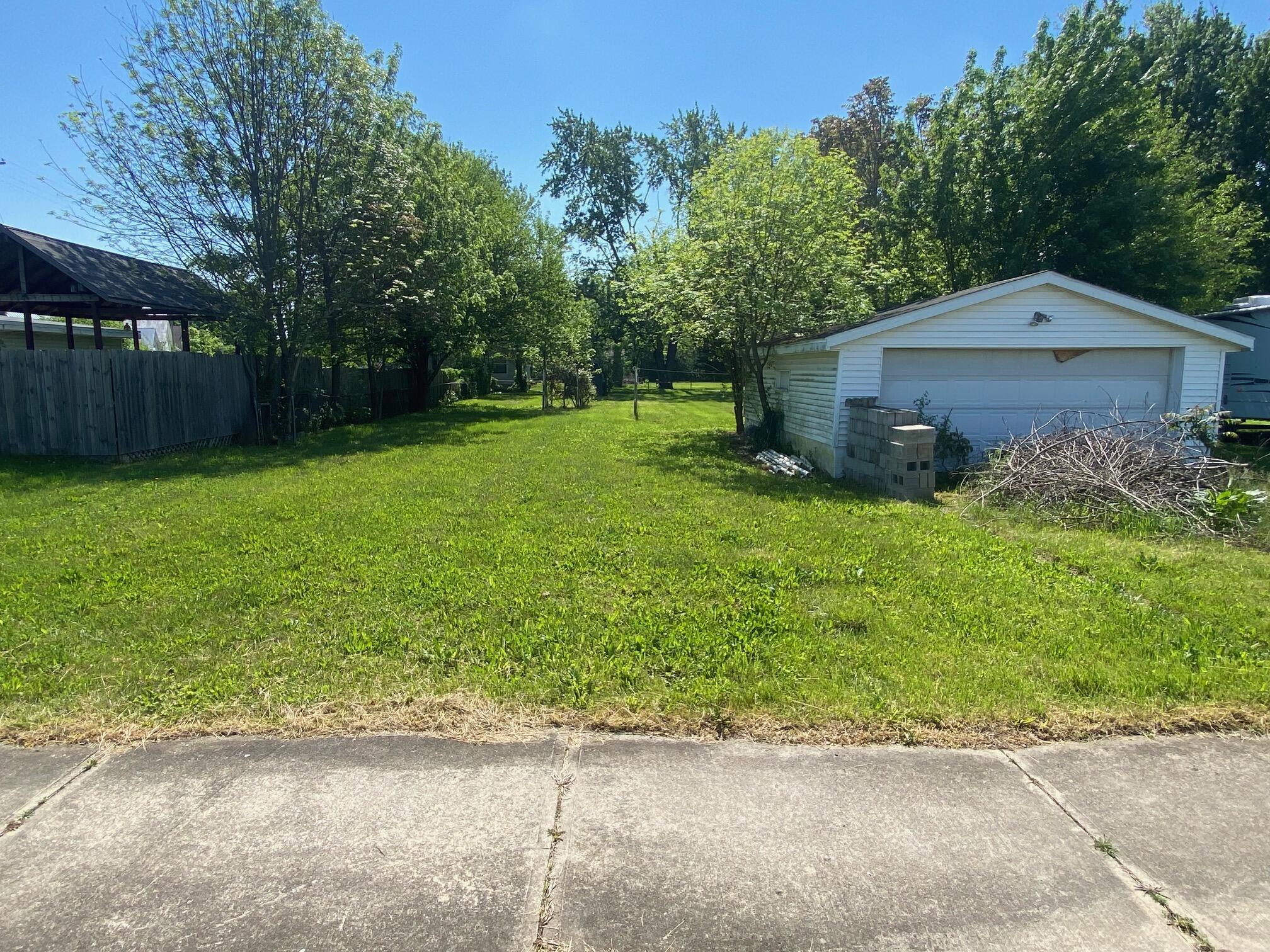 202 S Main Street Property Photo 1