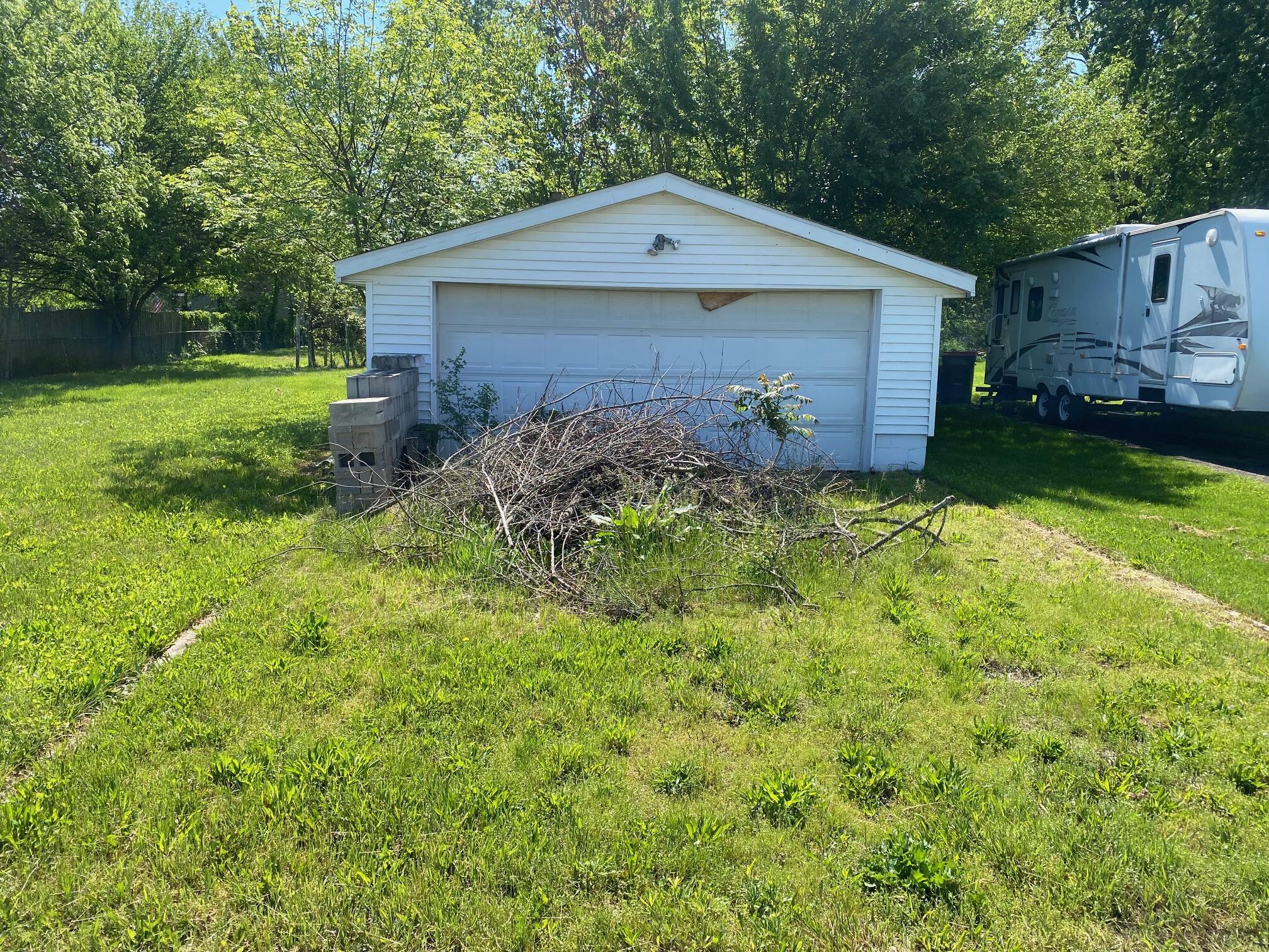 202 S Main Street Property Photo 4
