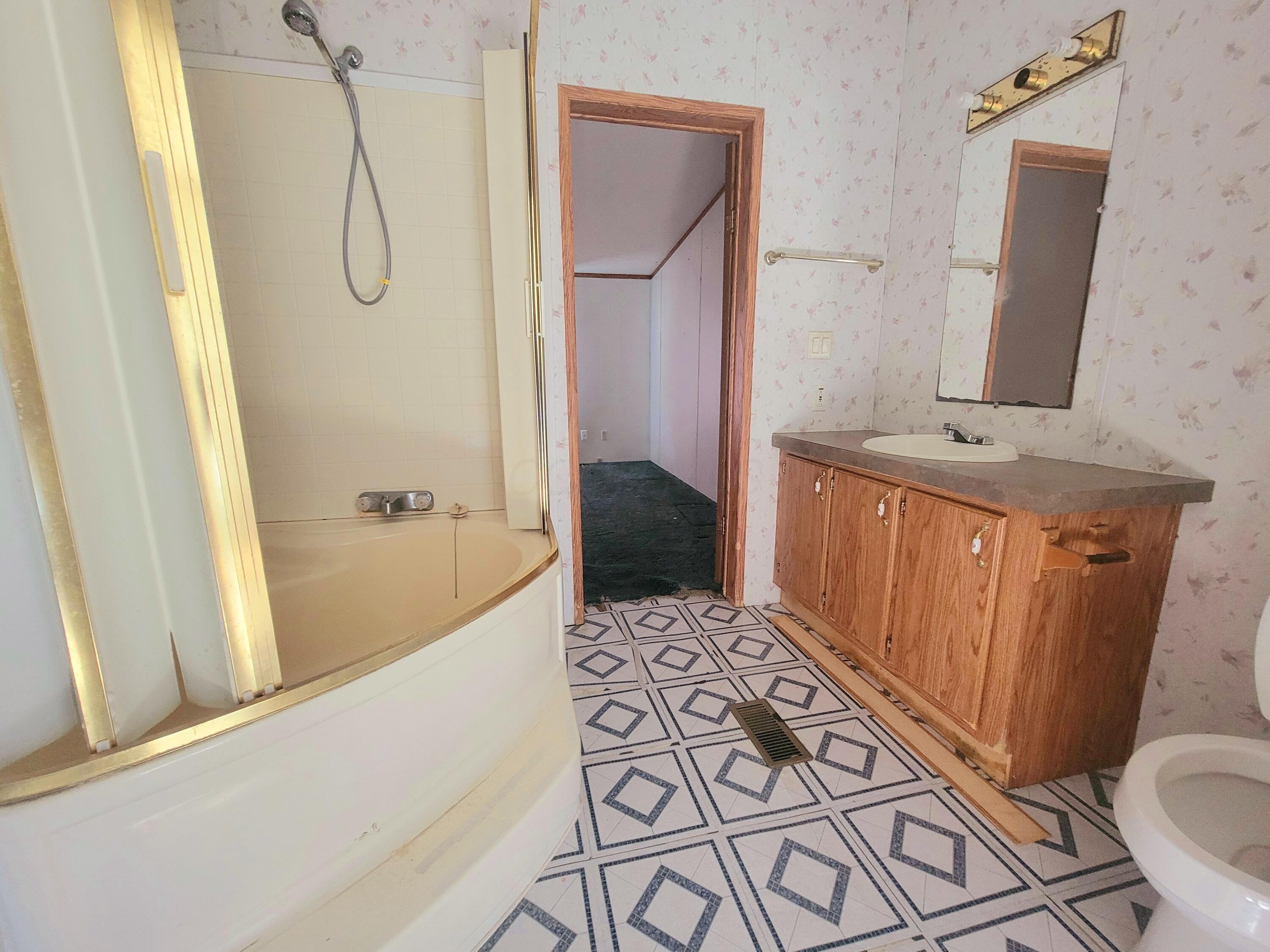 226 Rosie Avenue Property Photo 6