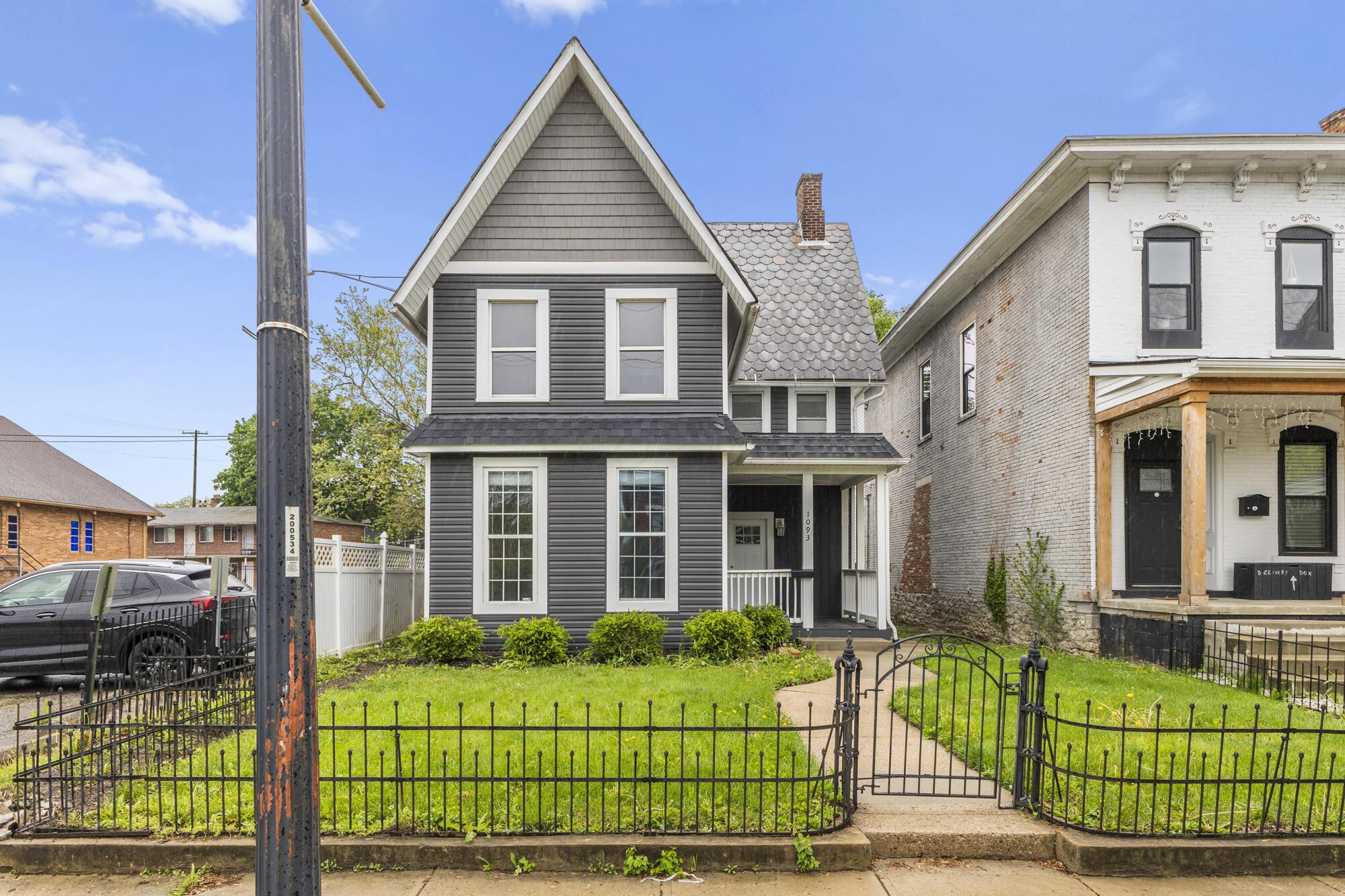 Picture of 1093 E Long Street