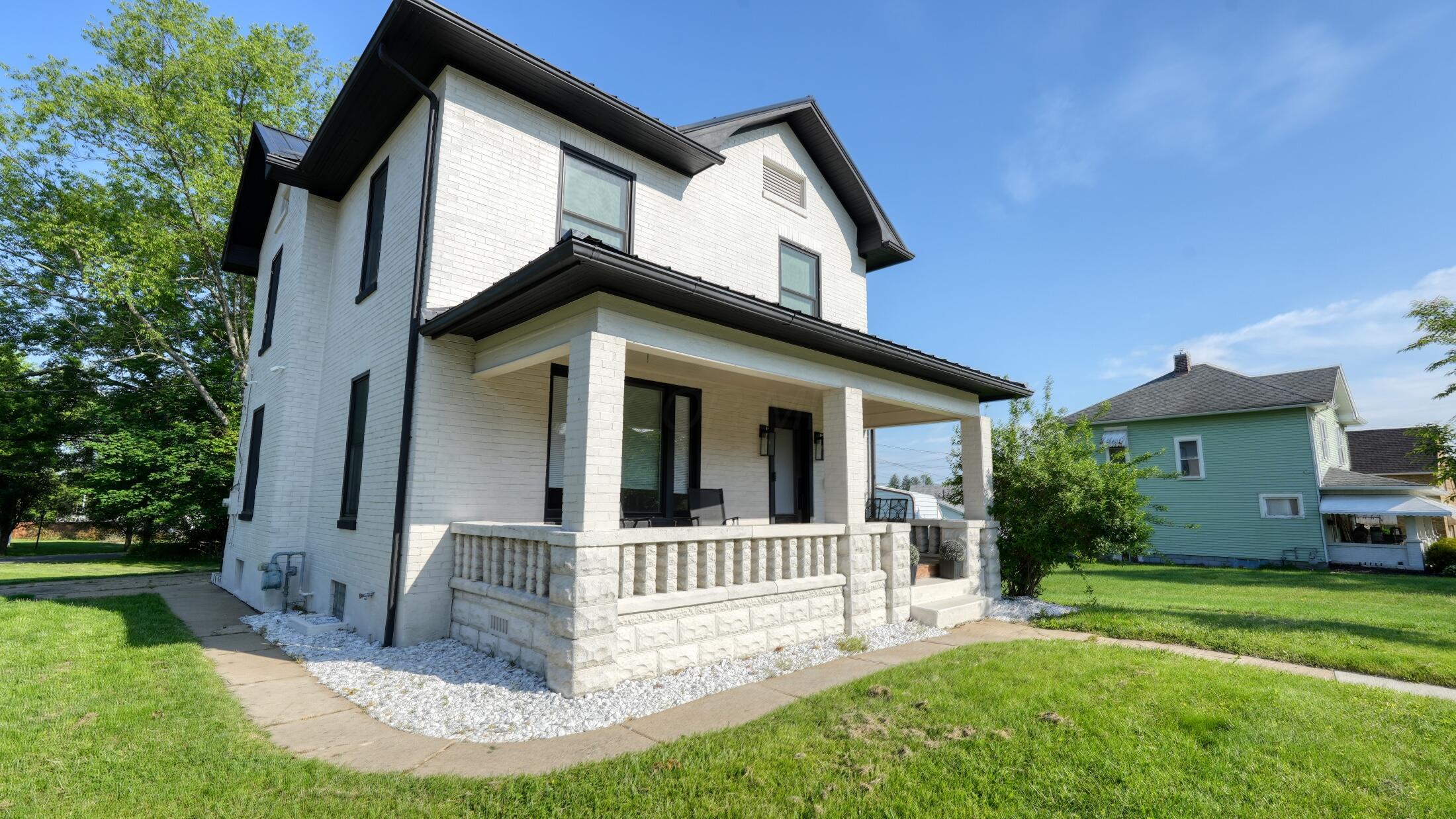1001 Clark Street Property Photo 1