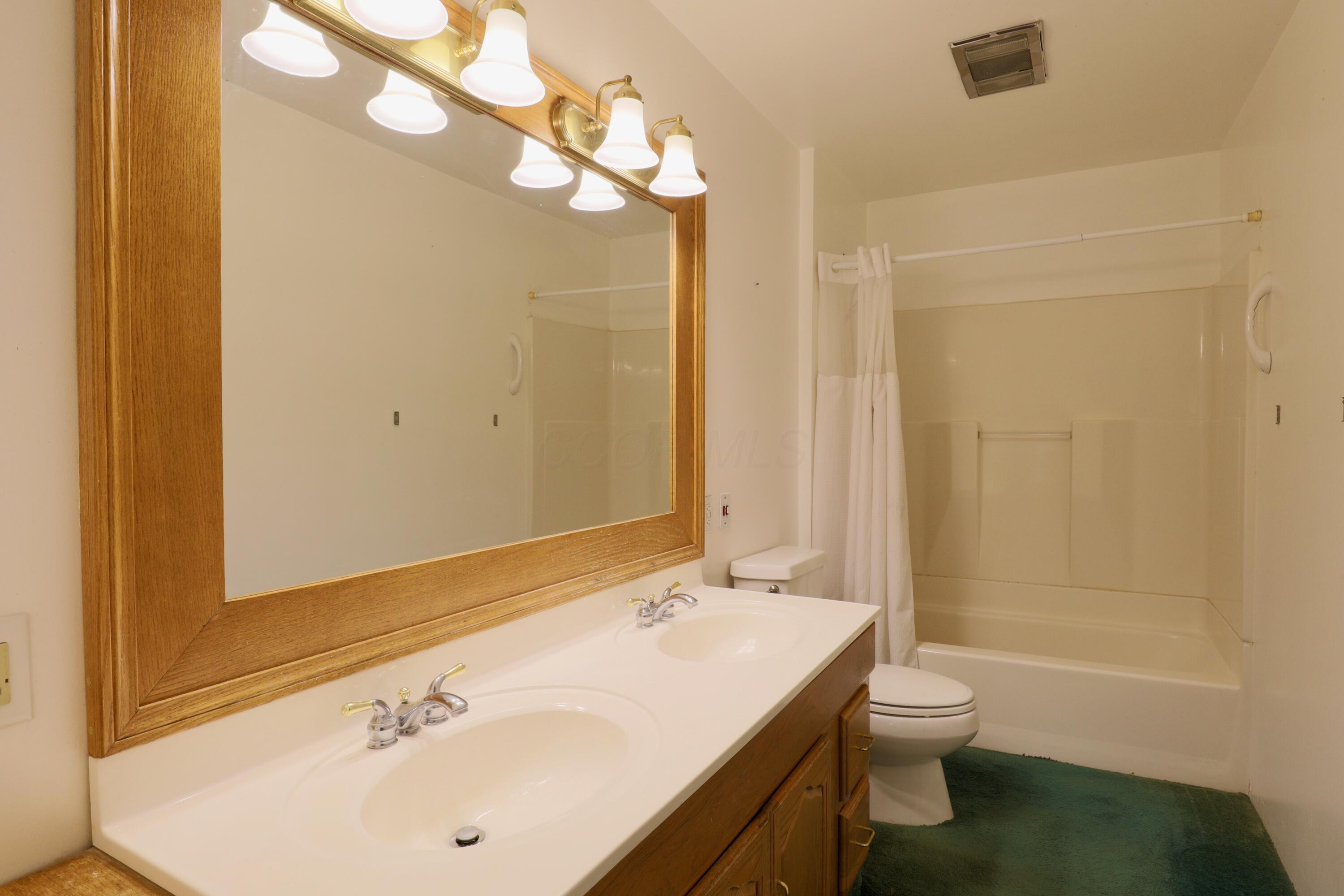 955 Lincoln Avenue Property Photo 31