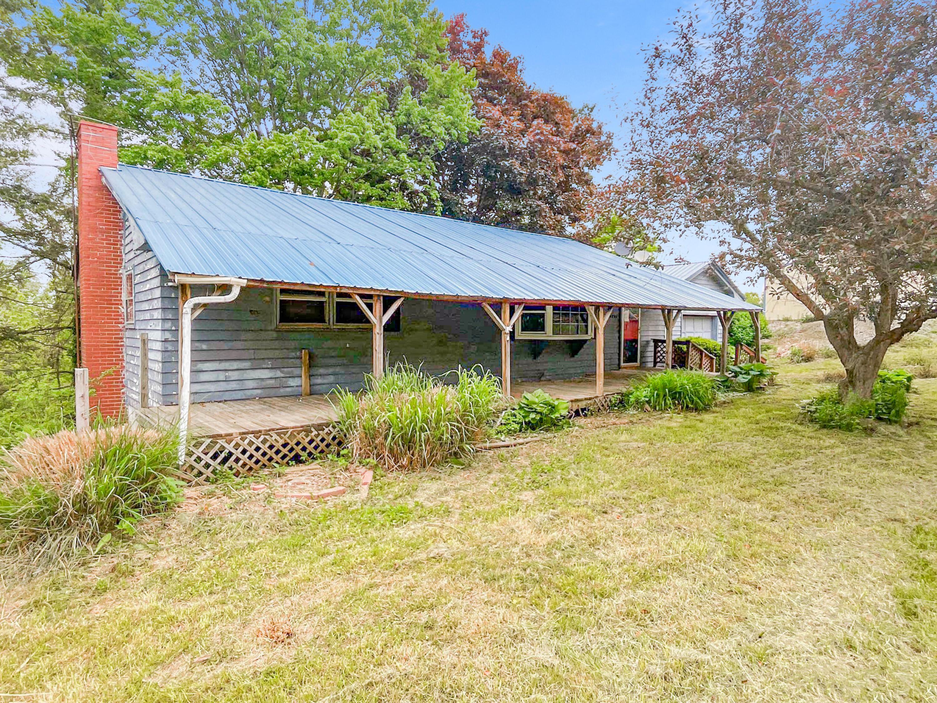 16251 State Route 678 Property Photo 1