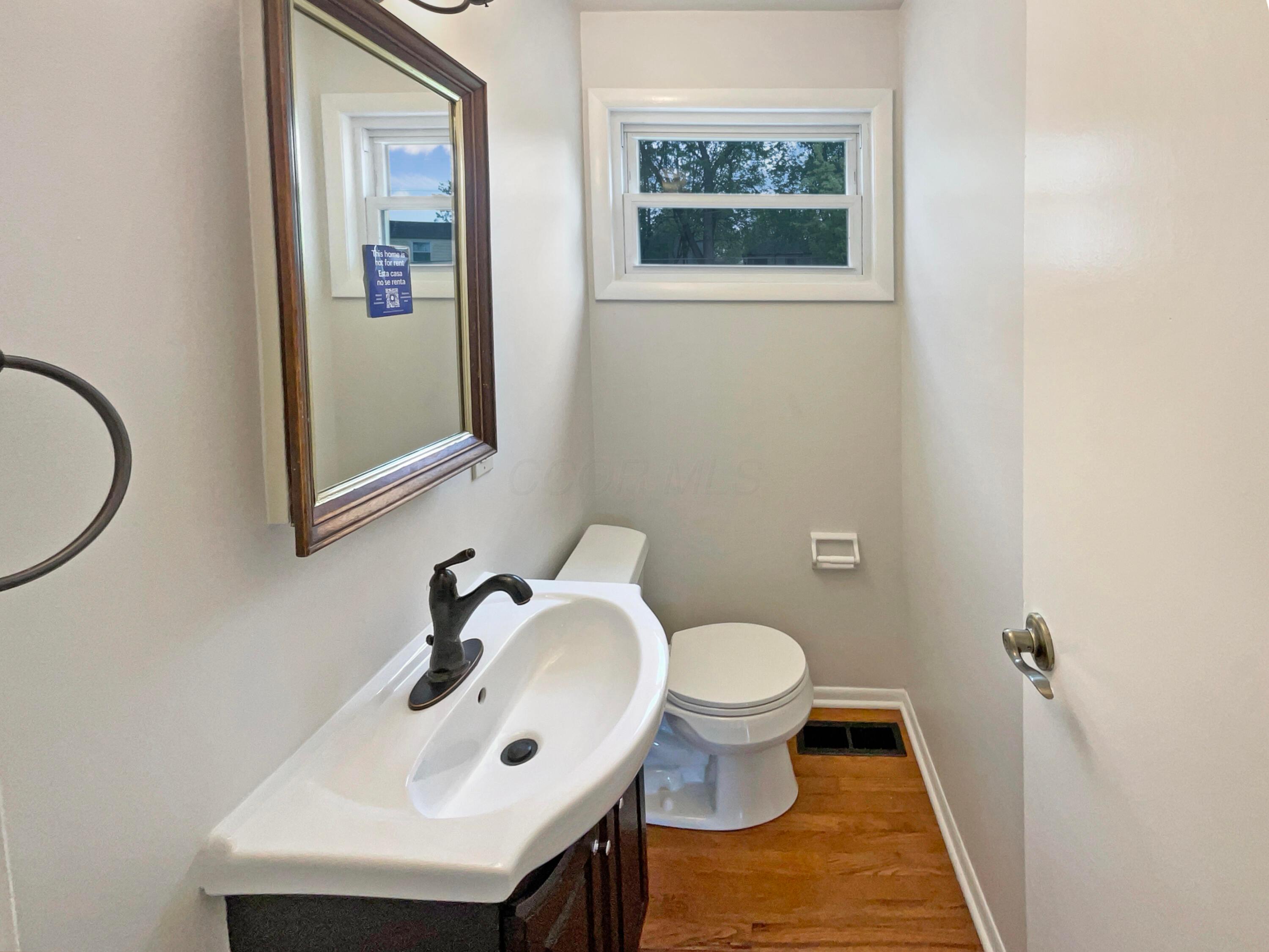 3200 Wendover Court Property Photo 7