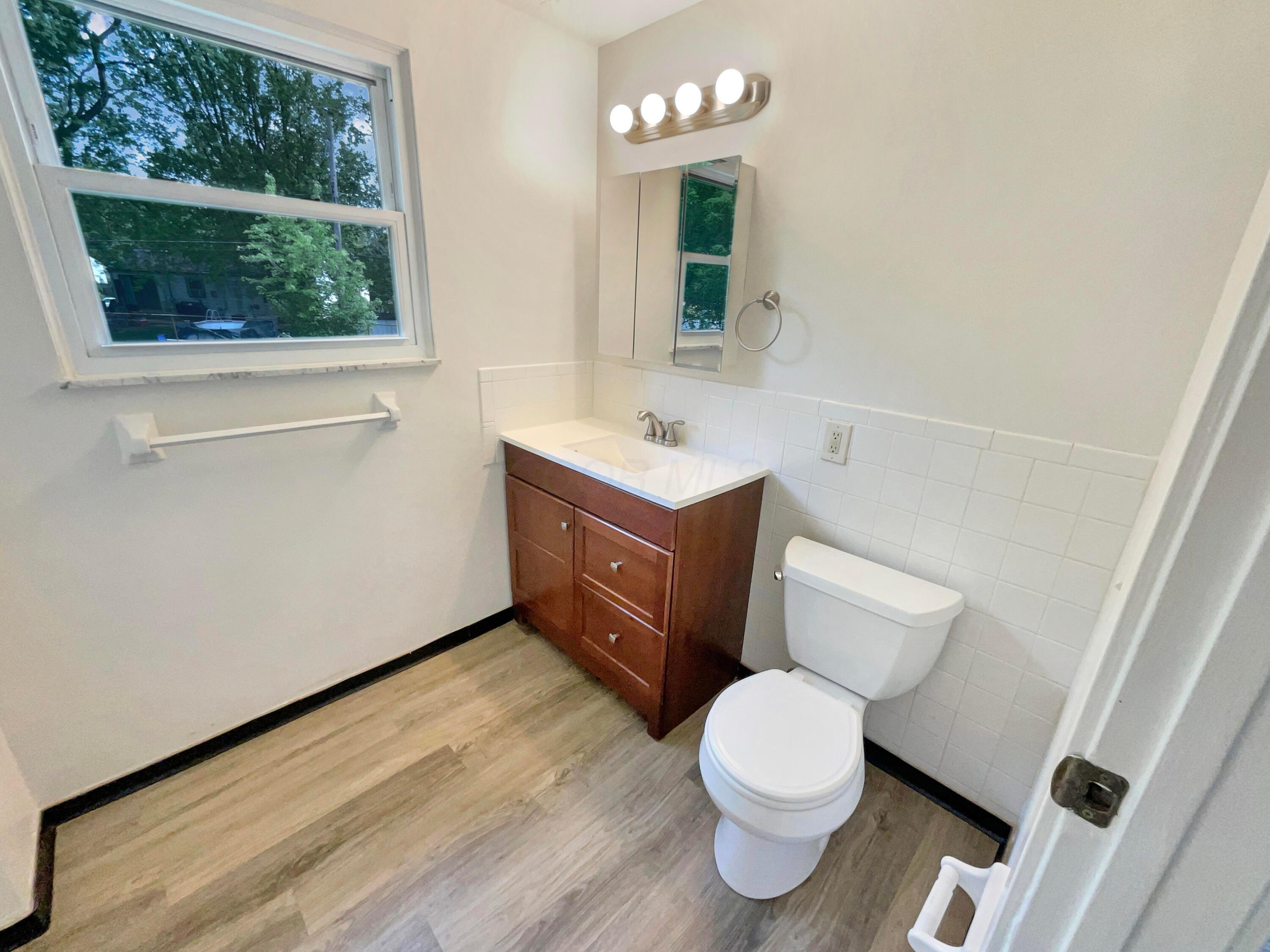 3200 Wendover Court Property Photo 21