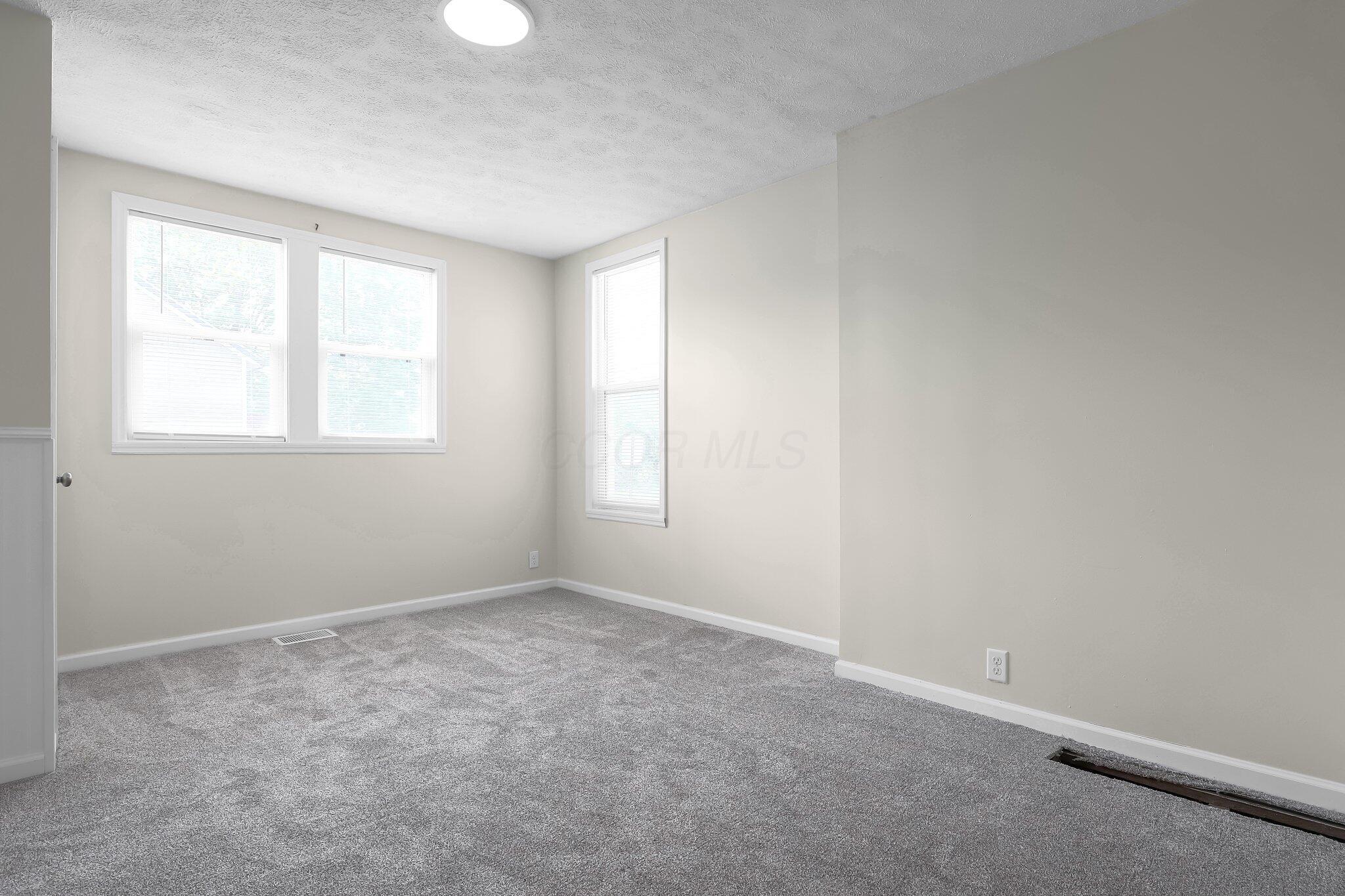 11343 Main Street Property Photo 9