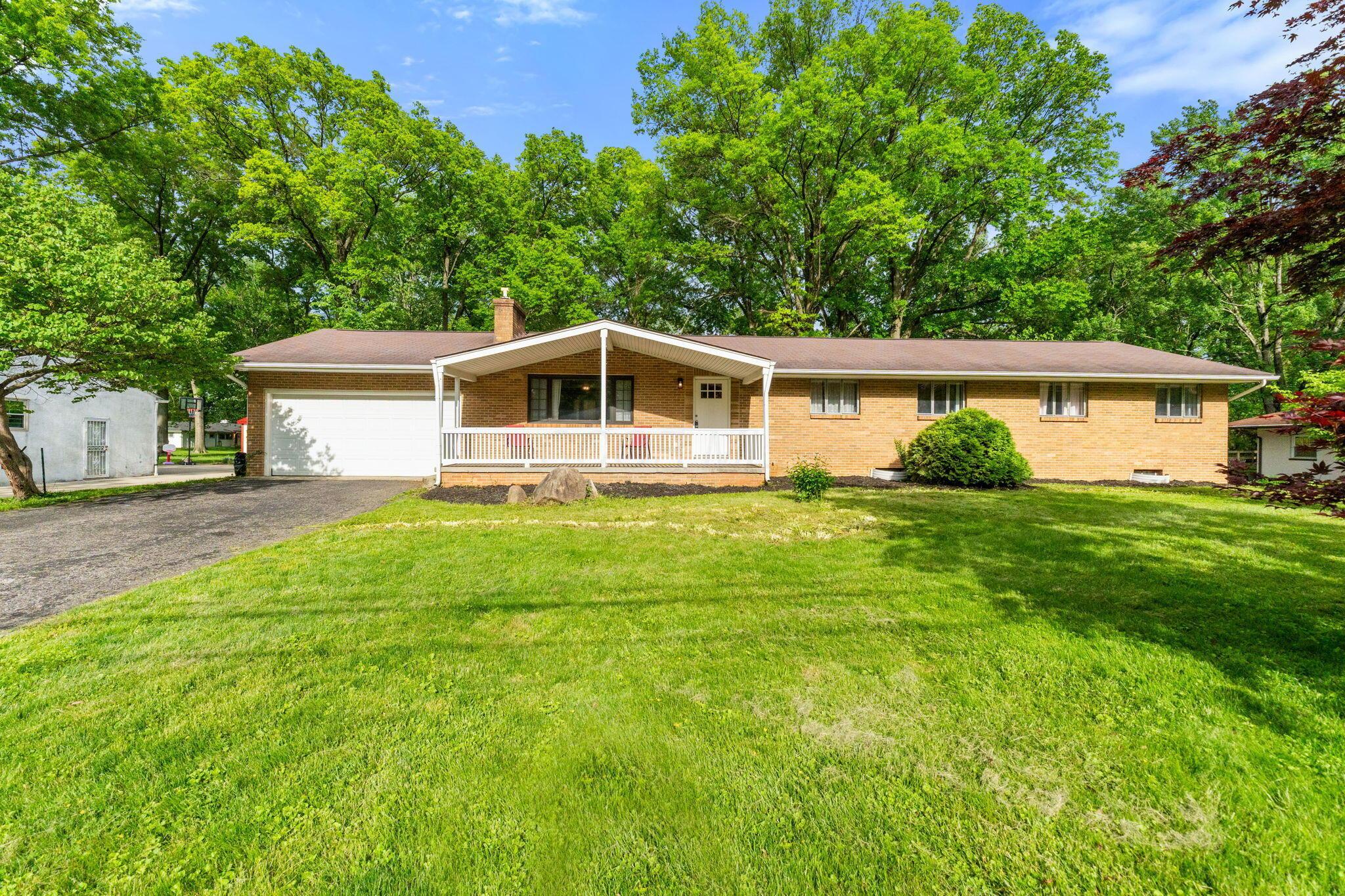 222 Ballard Drive Property Photo 2