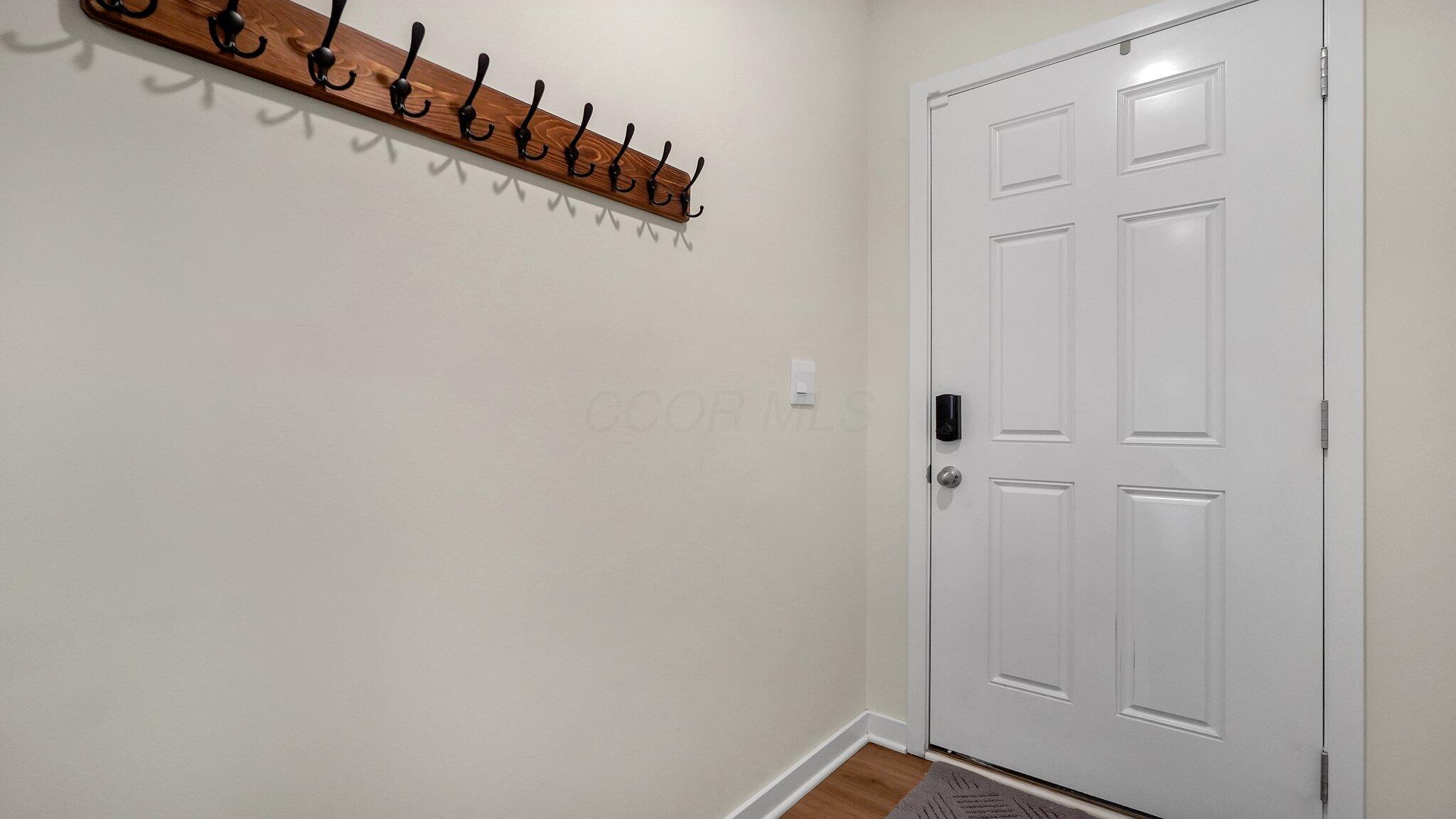 5957 Hollett Drive S Property Photo 5