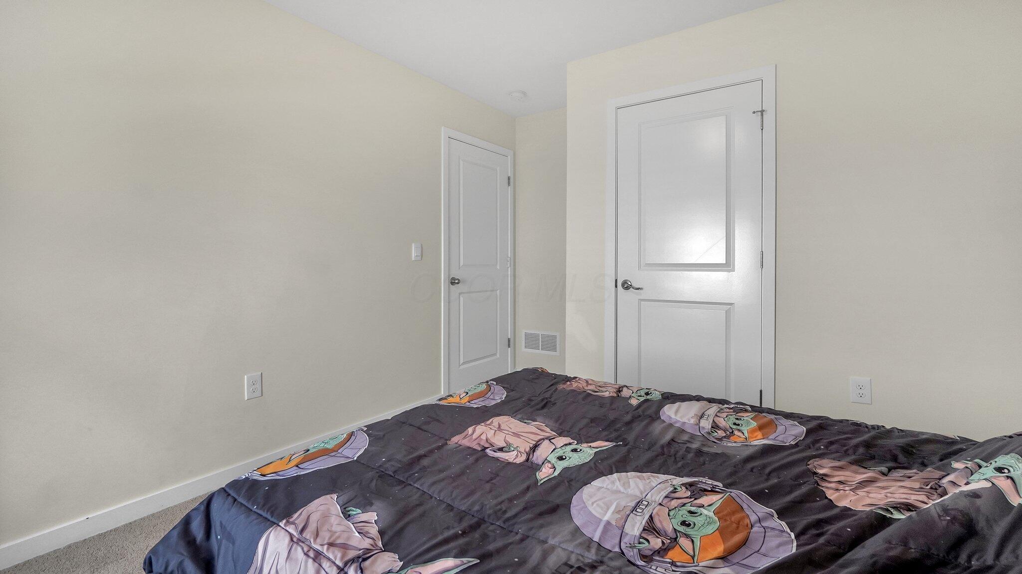 5957 Hollett Drive S Property Photo 11