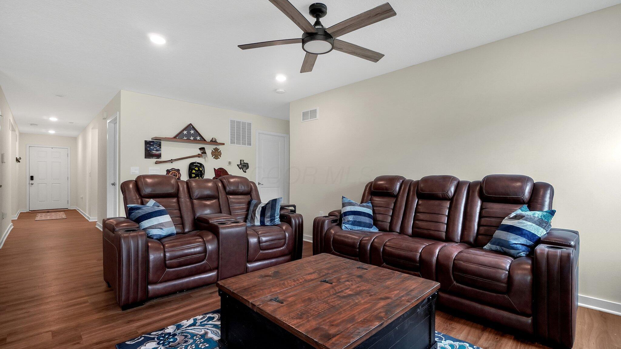 5957 Hollett Drive S Property Photo 15