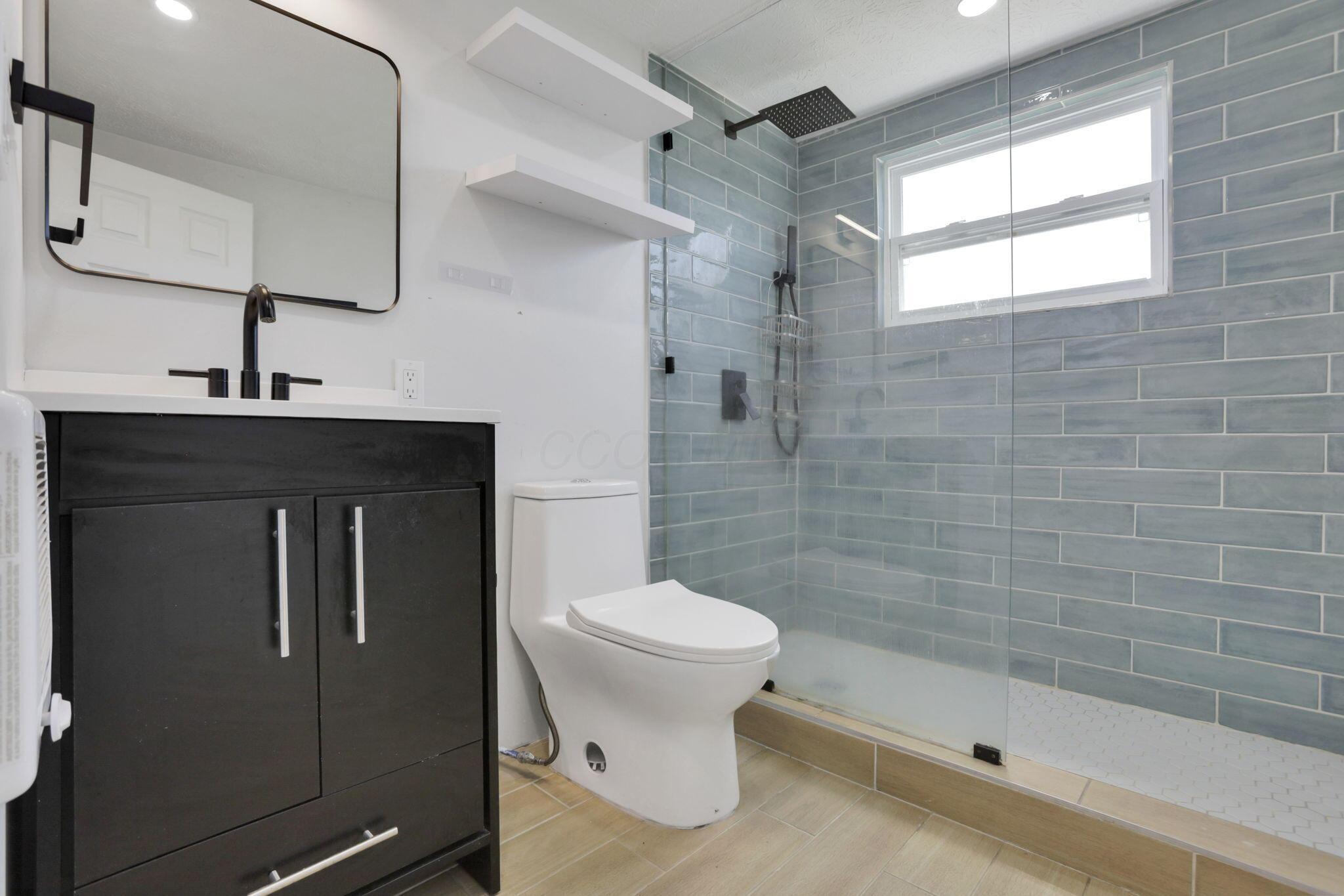 841 Saint Clair Avenue Property Photo 37