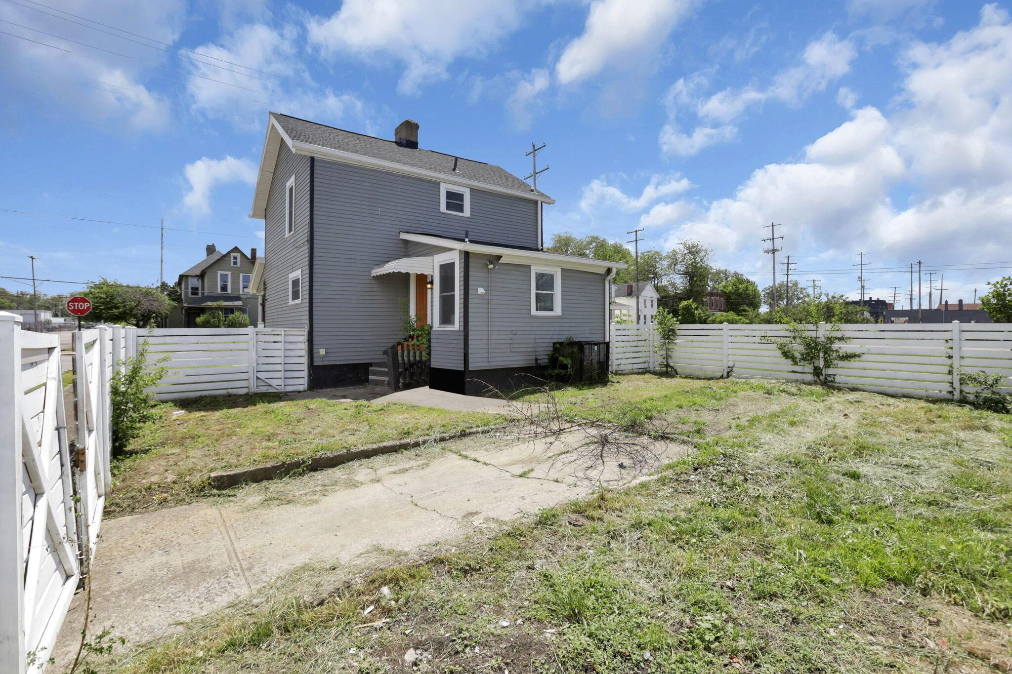 841 Saint Clair Avenue Property Photo 41
