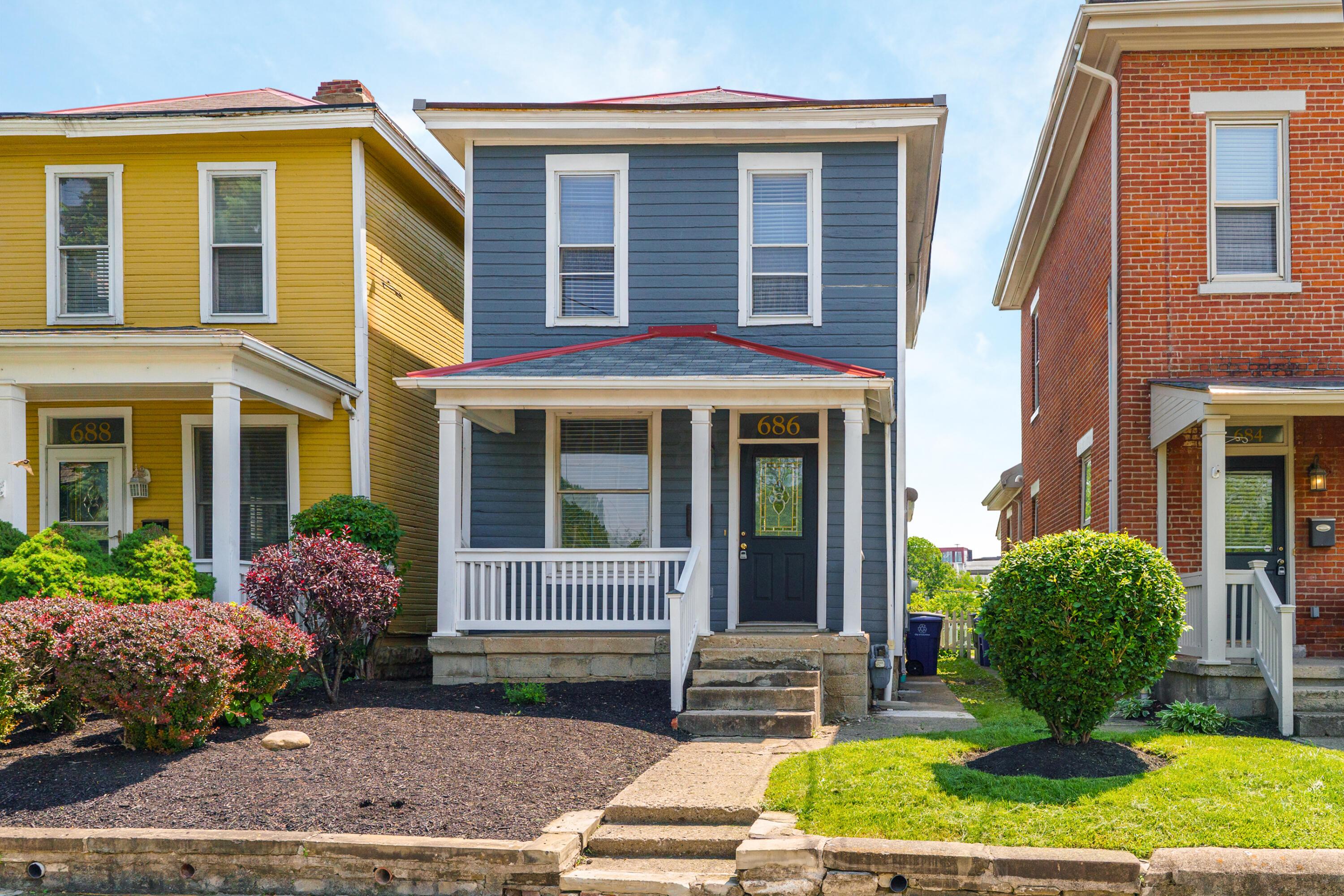 686 Hamlet Street Property Photo