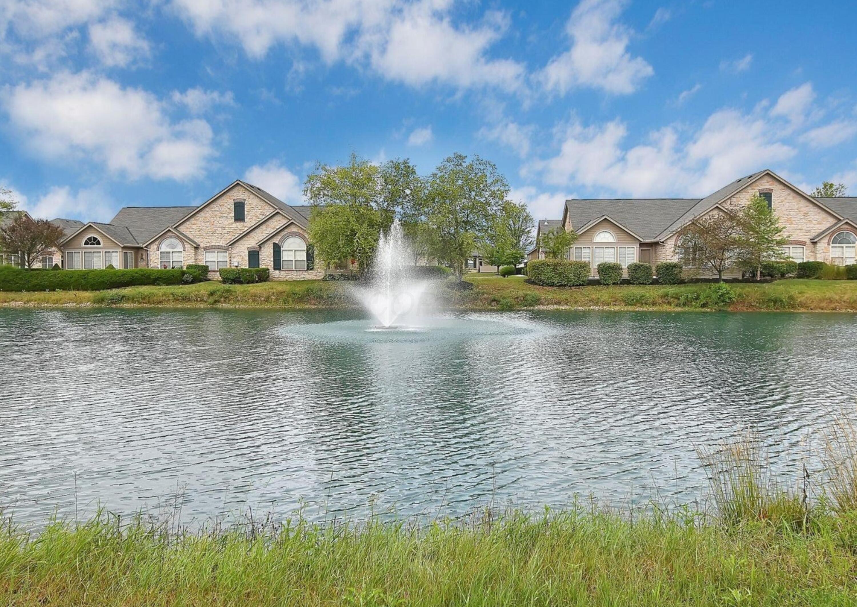 6542 Lakeview Circle Property Photo 1