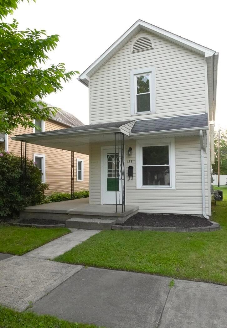 723 N Maple Street Property Photo 1