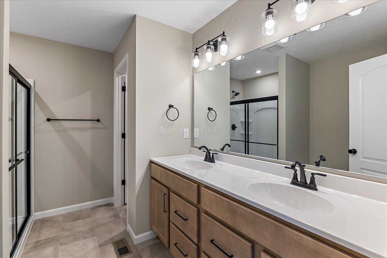 134 Kenneth Hamilton Way Property Photo 20