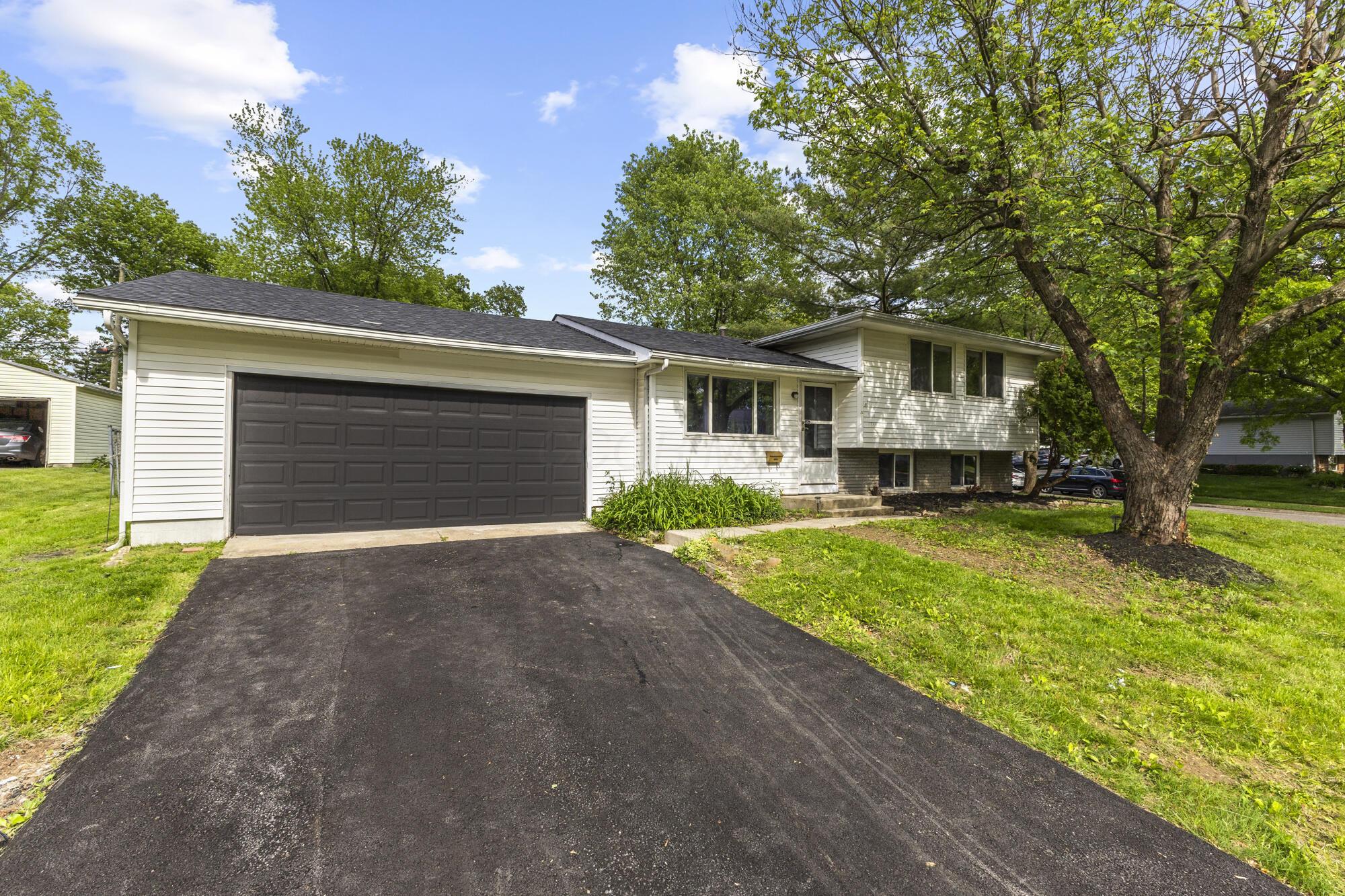 1530 Lexdale Drive Property Photo 1
