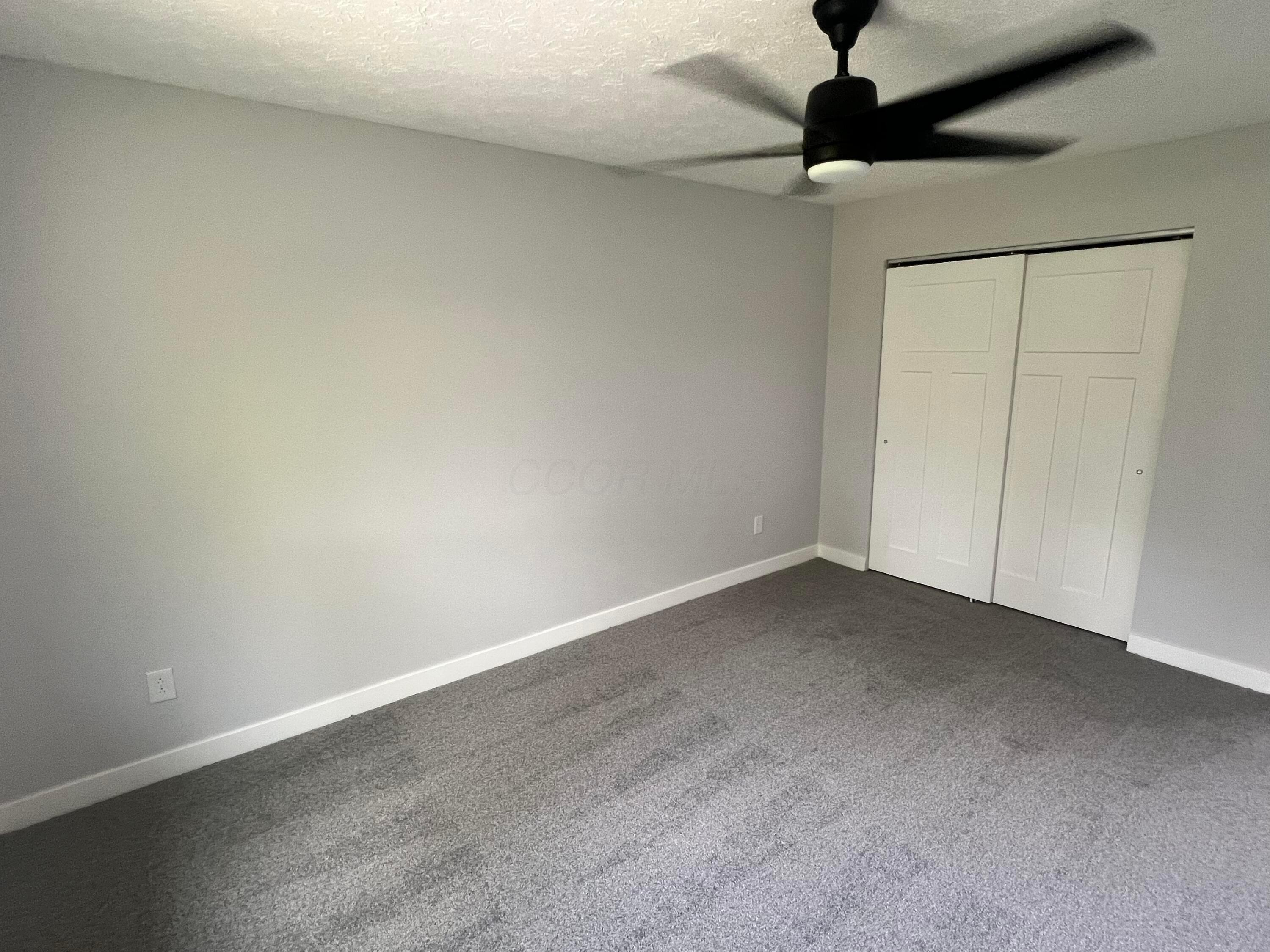 139 Corbins Mill Drive Property Photo 11