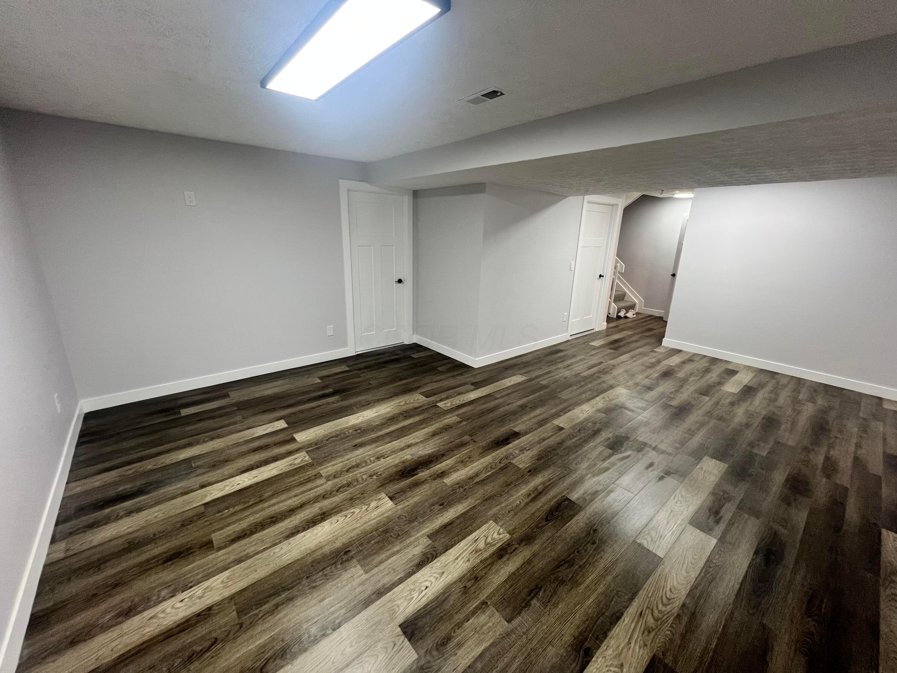 139 Corbins Mill Drive Property Photo 15