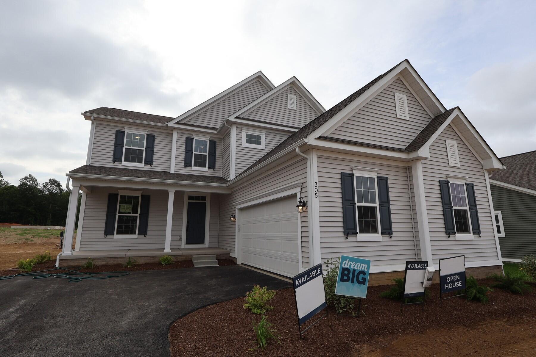 305 Reign Way Property Photo 1