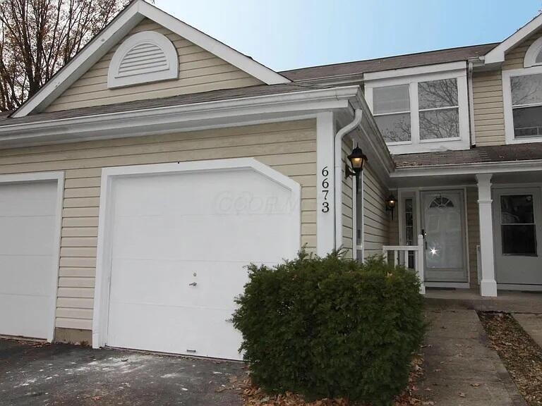 6673 Manring Court Property Photo 1