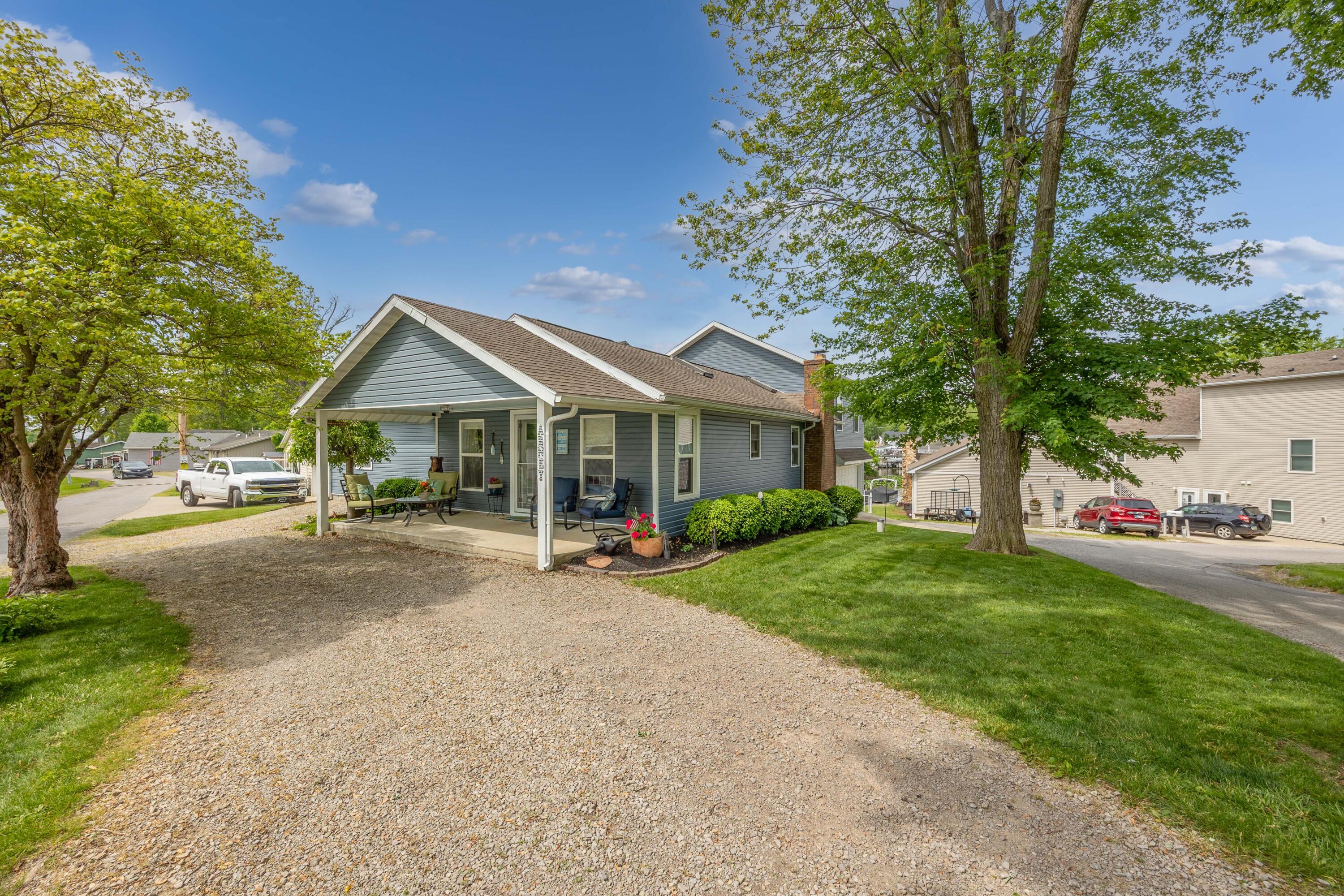 11177 Sassafrass Road Property Photo 4