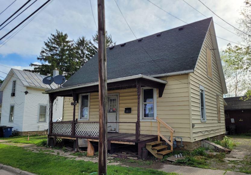 338 S Walnut Street Property Photo 1