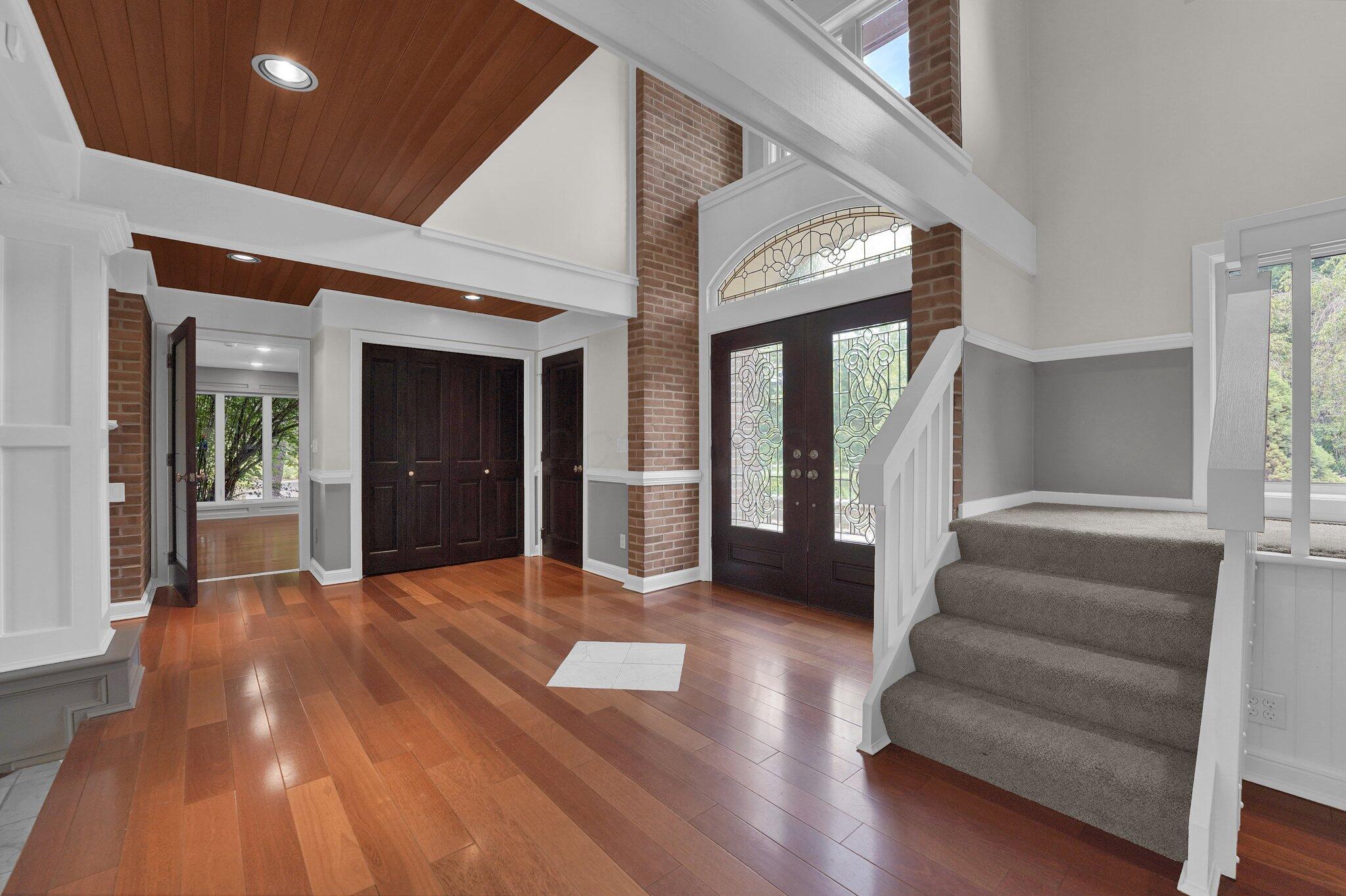 20 Waterford Court Property Photo 8
