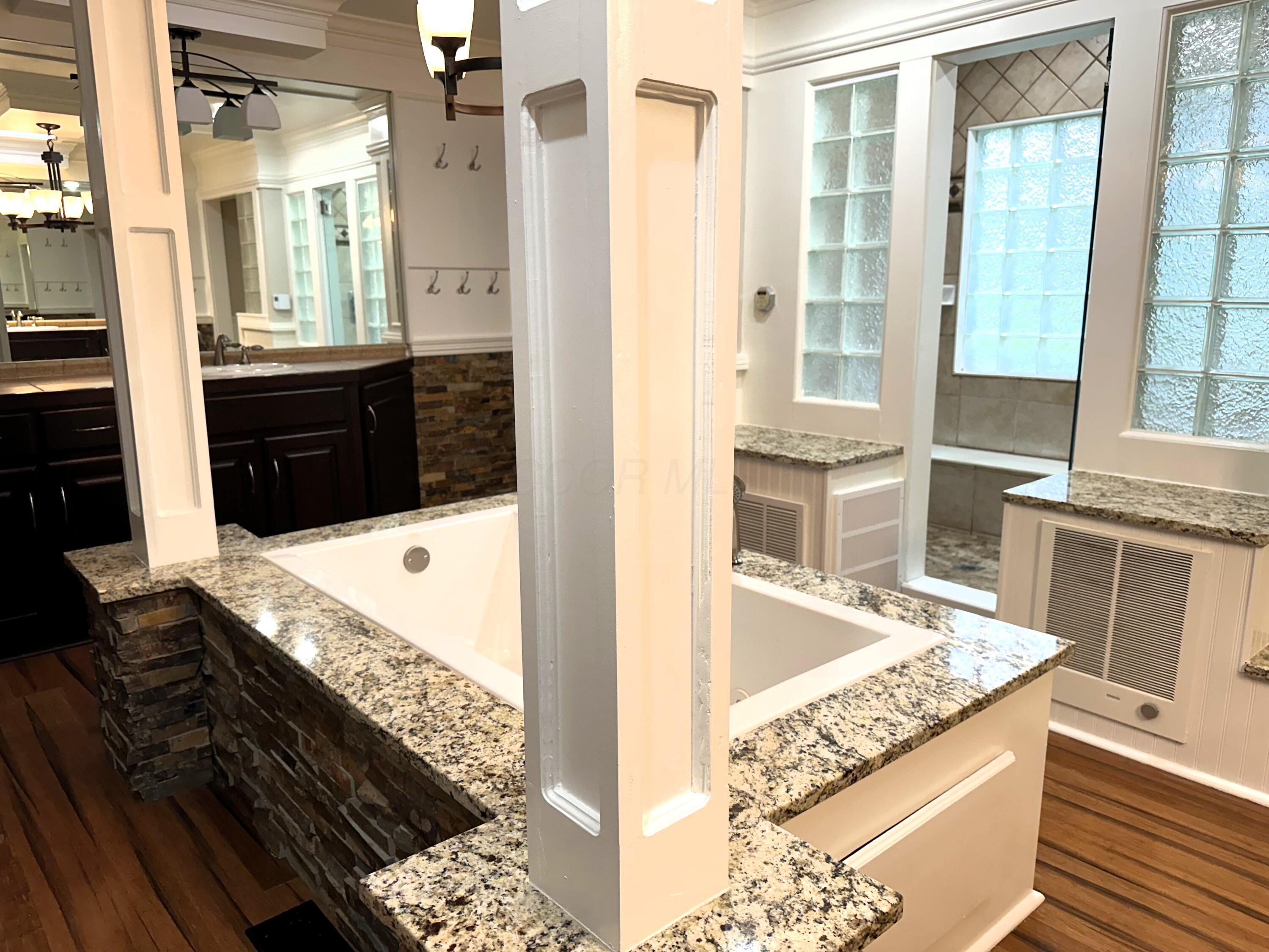 20 Waterford Court Property Photo 52