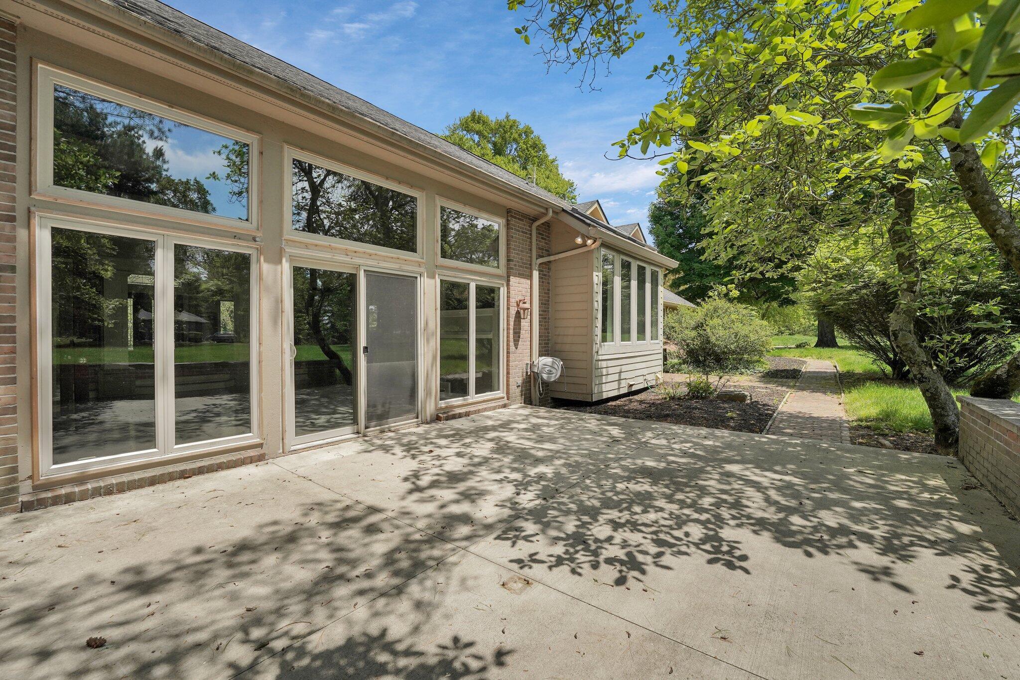 20 Waterford Court Property Photo 59