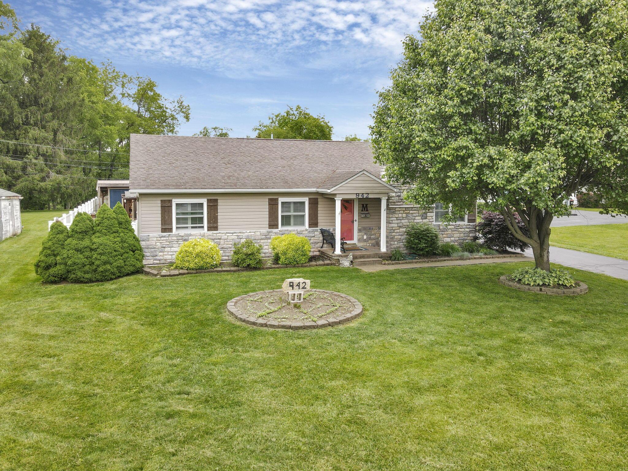 942 Mount Vernon Road Property Photo 1