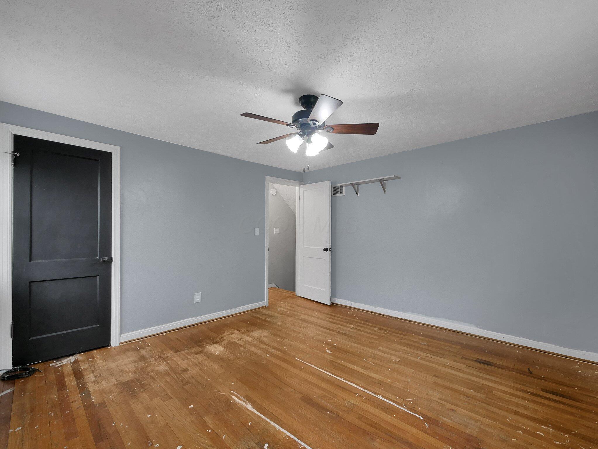 945 Francis Avenue Property Photo 13