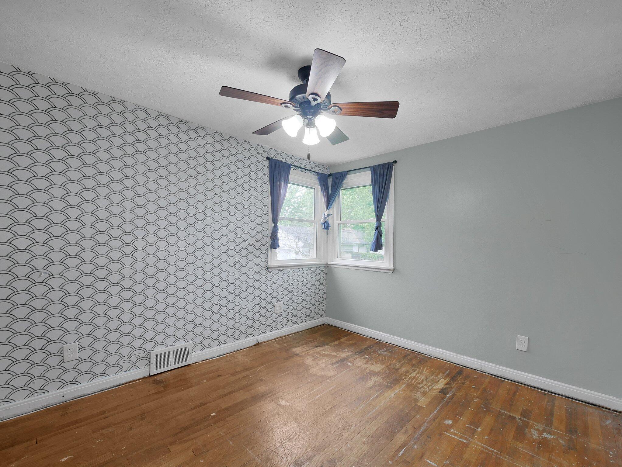 945 Francis Avenue Property Photo 14