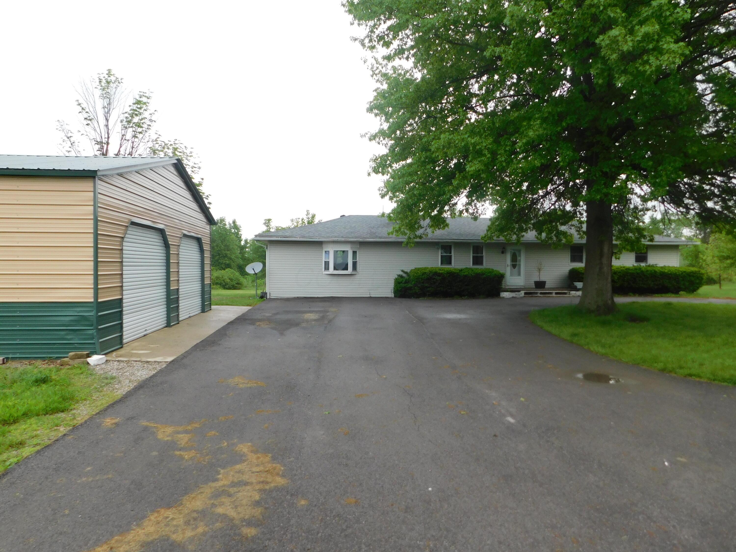 21800 State Route 47 Property Photo 1