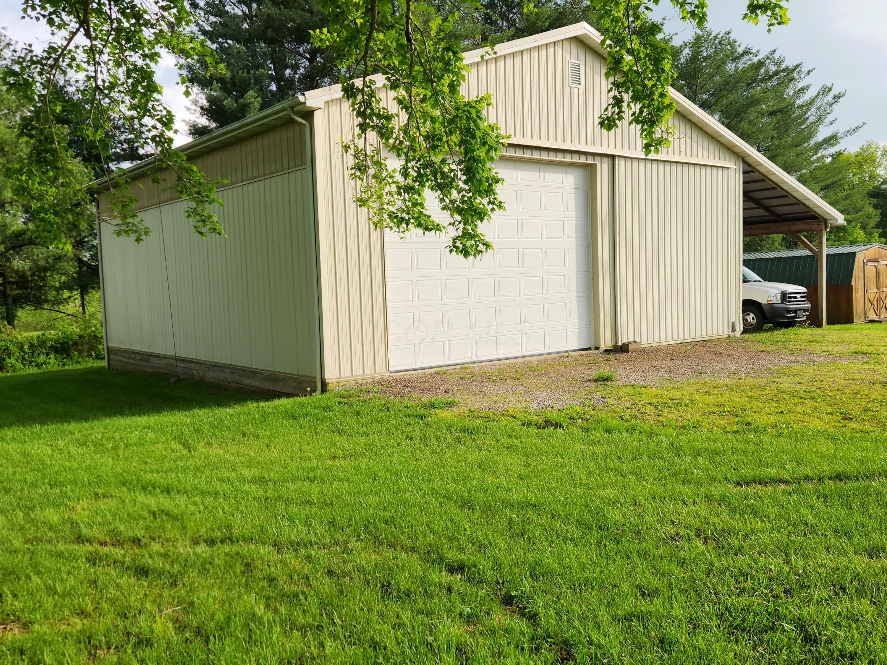 5747 E Clinton Street Property Photo 5