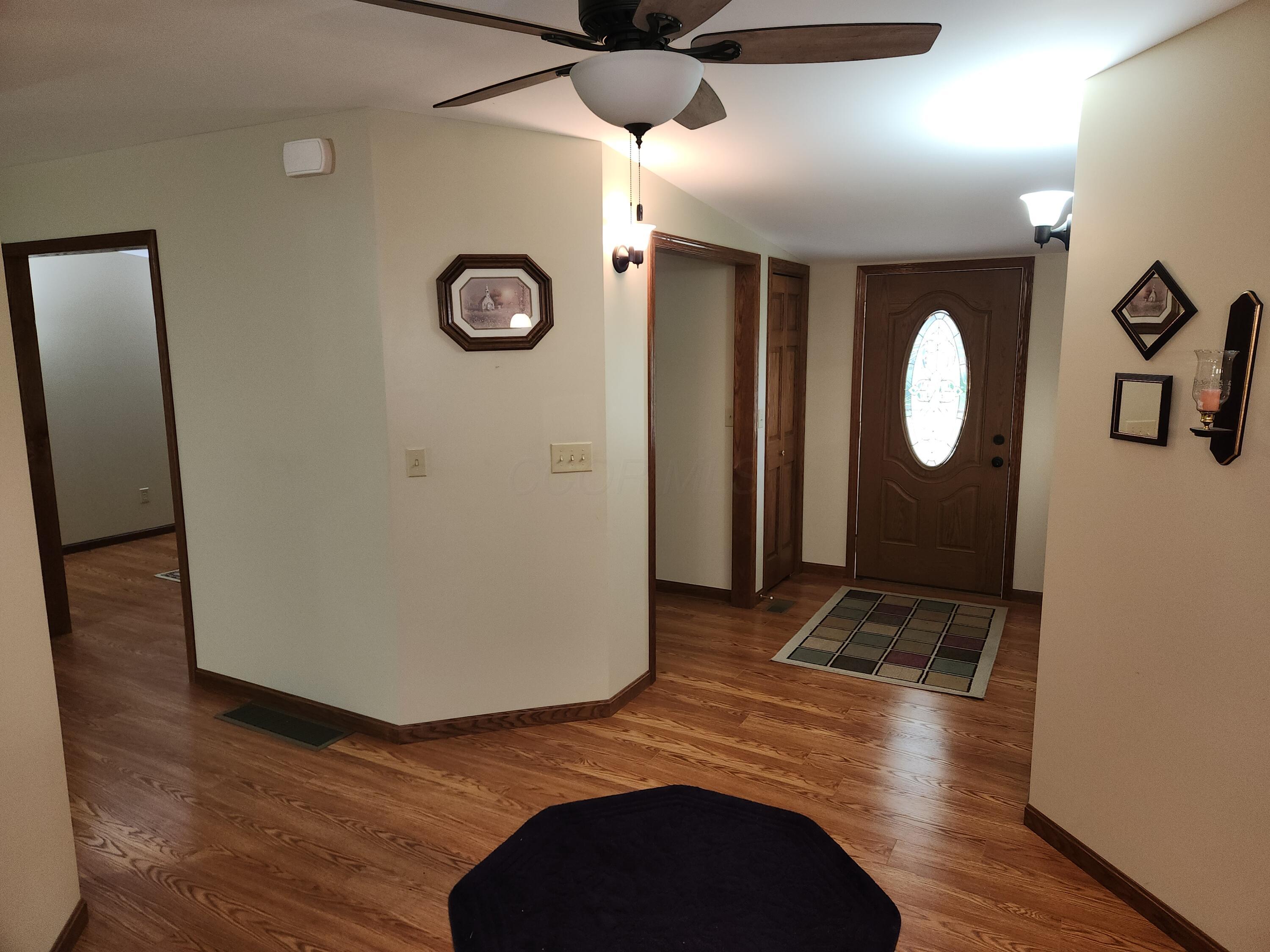 5747 E Clinton Street Property Photo 6