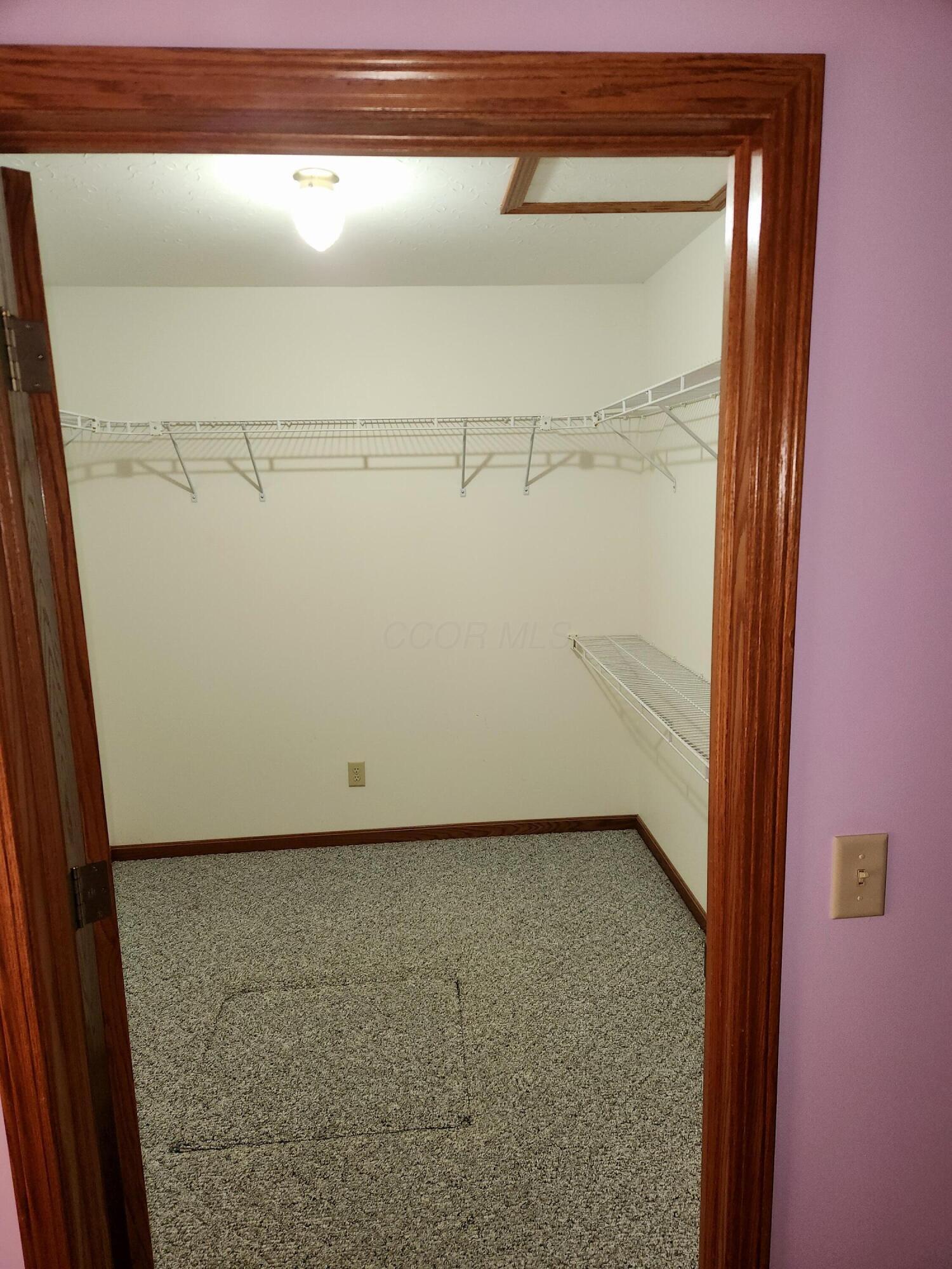 5747 E Clinton Street Property Photo 14