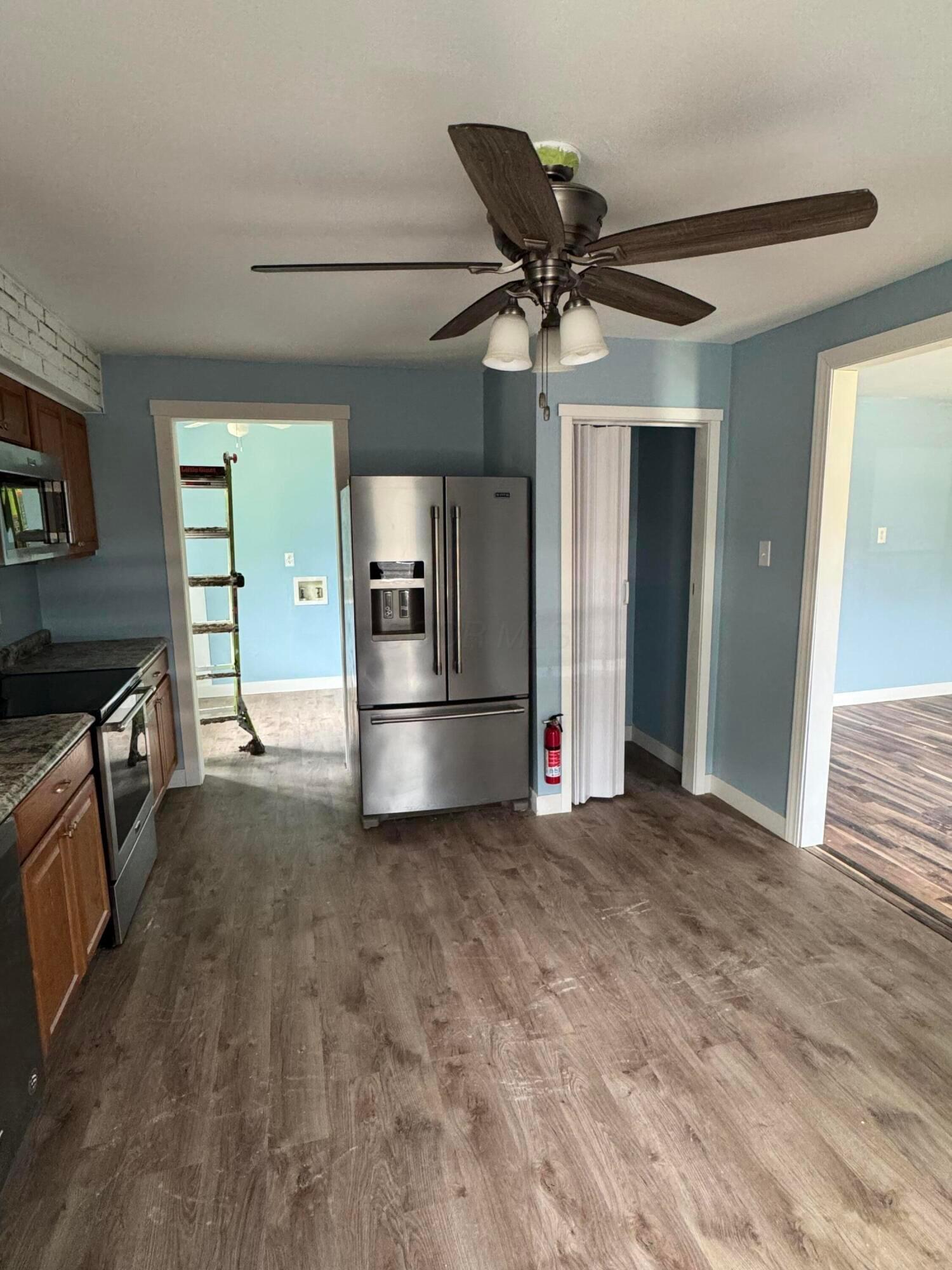 203 Center Street Property Photo 4