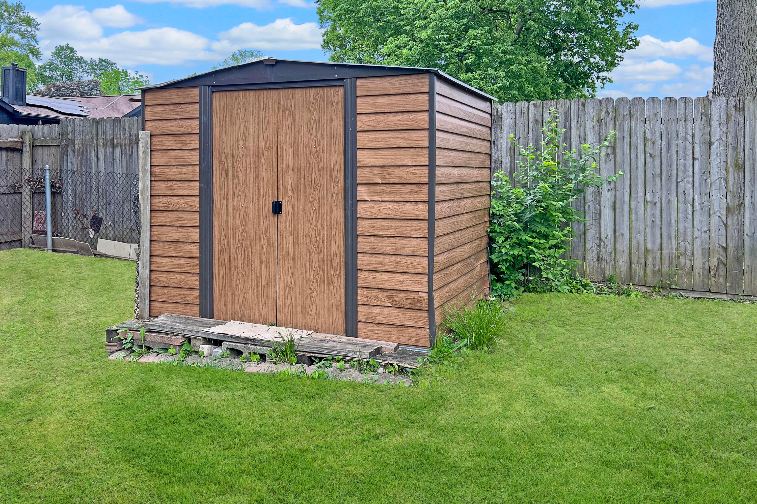 6024 Winterberry Drive Property Photo 25