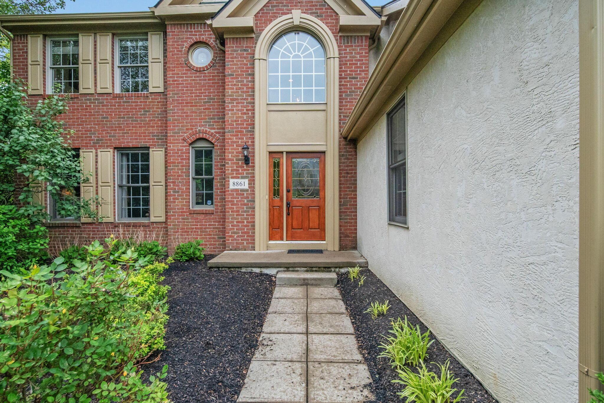 8861 Glassford Court N Property Photo 5