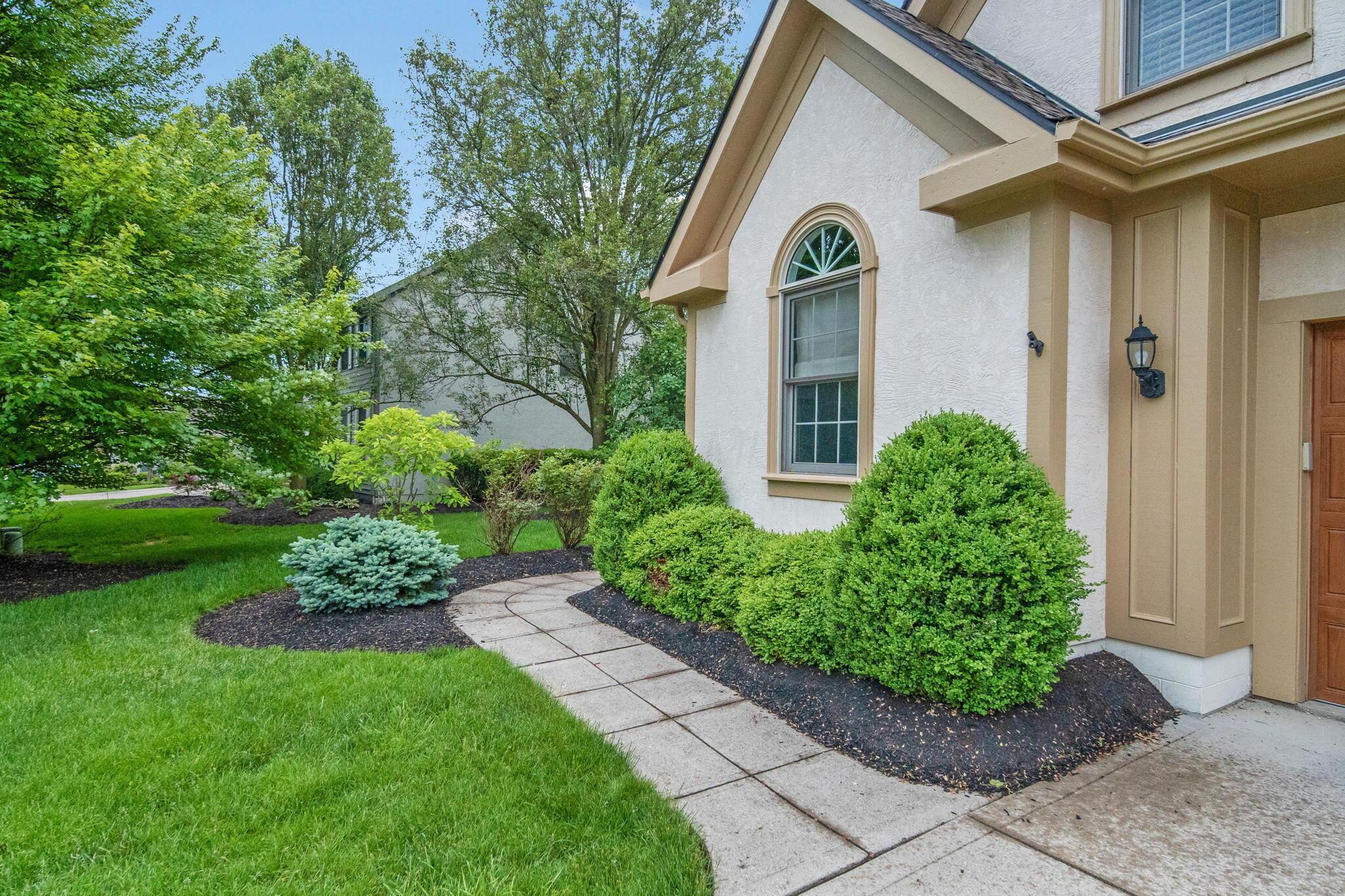 8861 Glassford Court N Property Photo 6