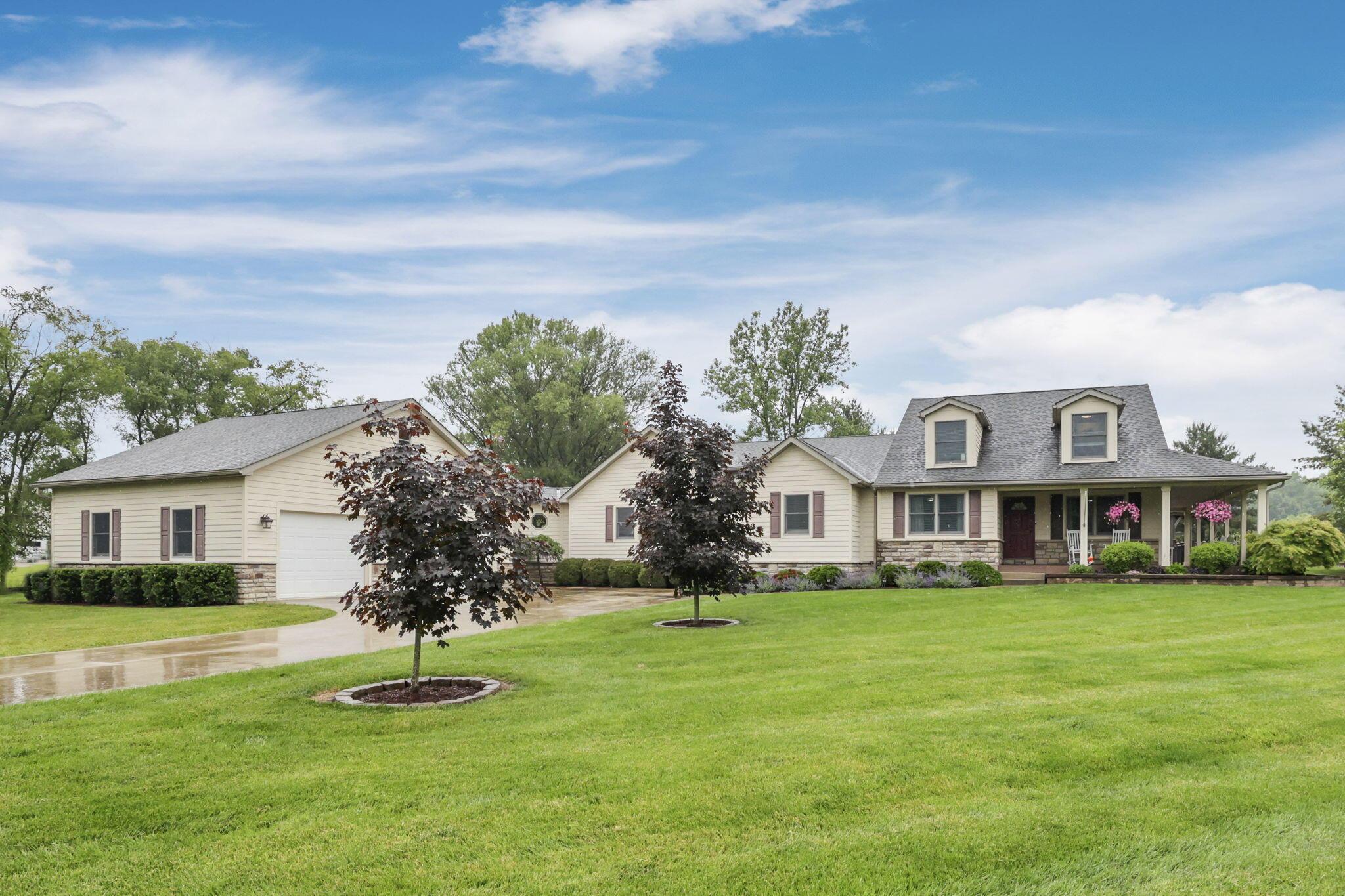 8270 Windy Hollow Road Property Photo 1