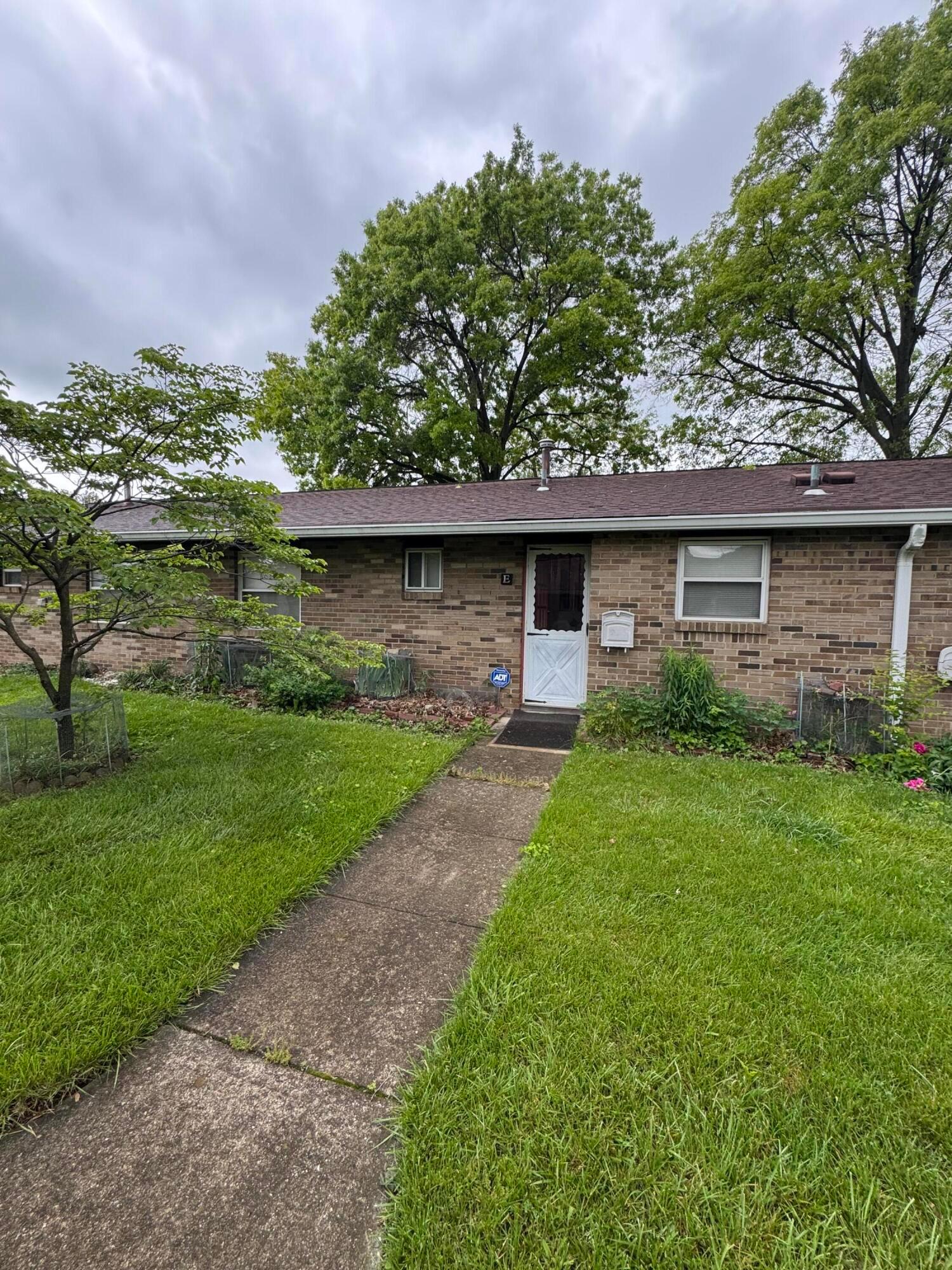 2348 Woodbrook Circle N, 86 Property Photo 1