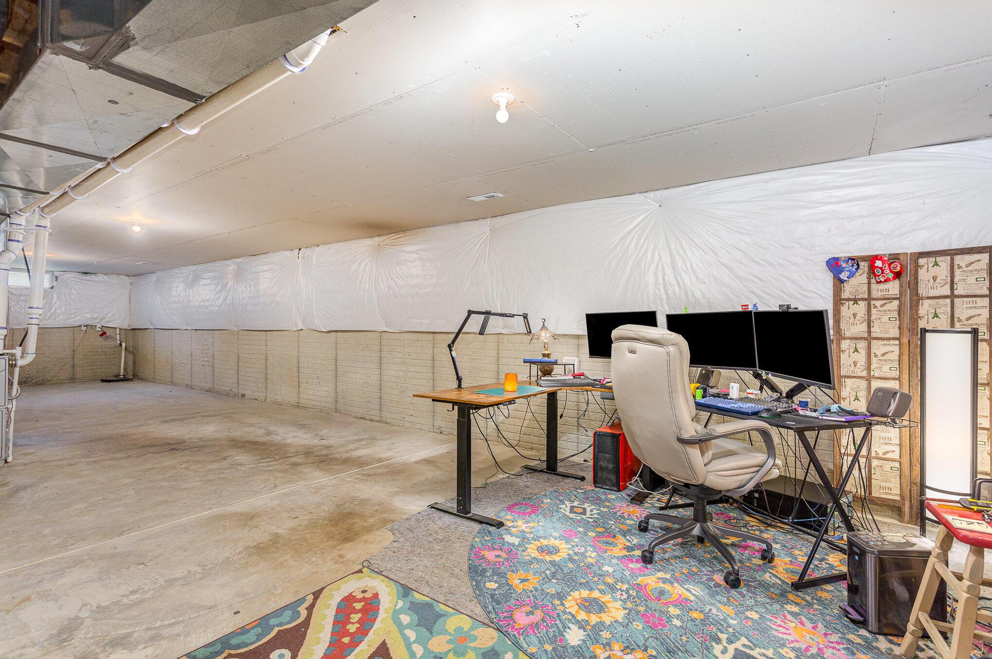 5892 Wynnewood Drive Property Photo 27