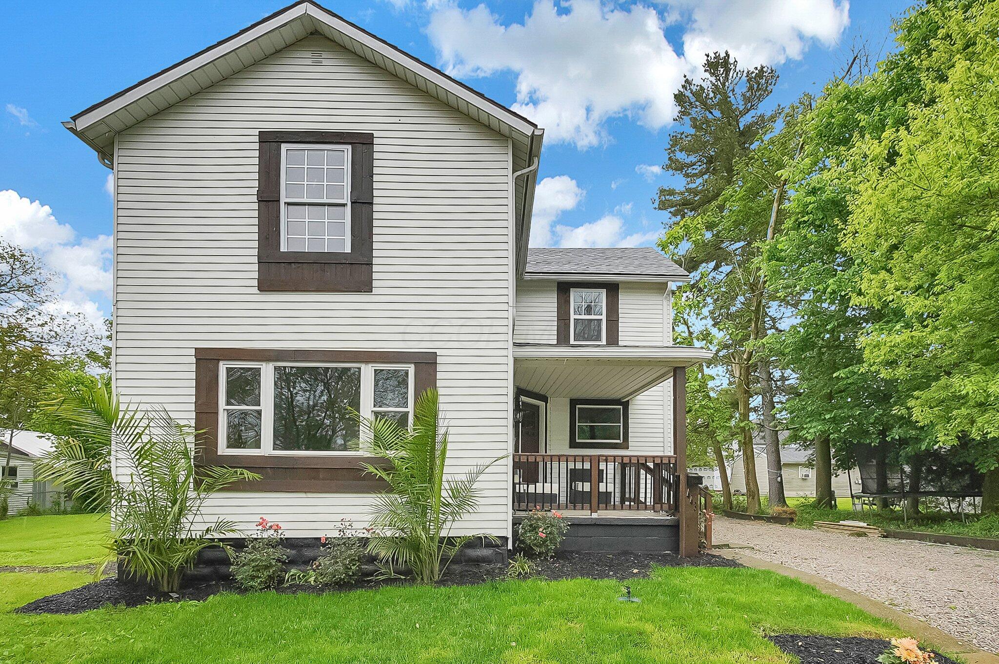 443 E Farming Street Property Photo