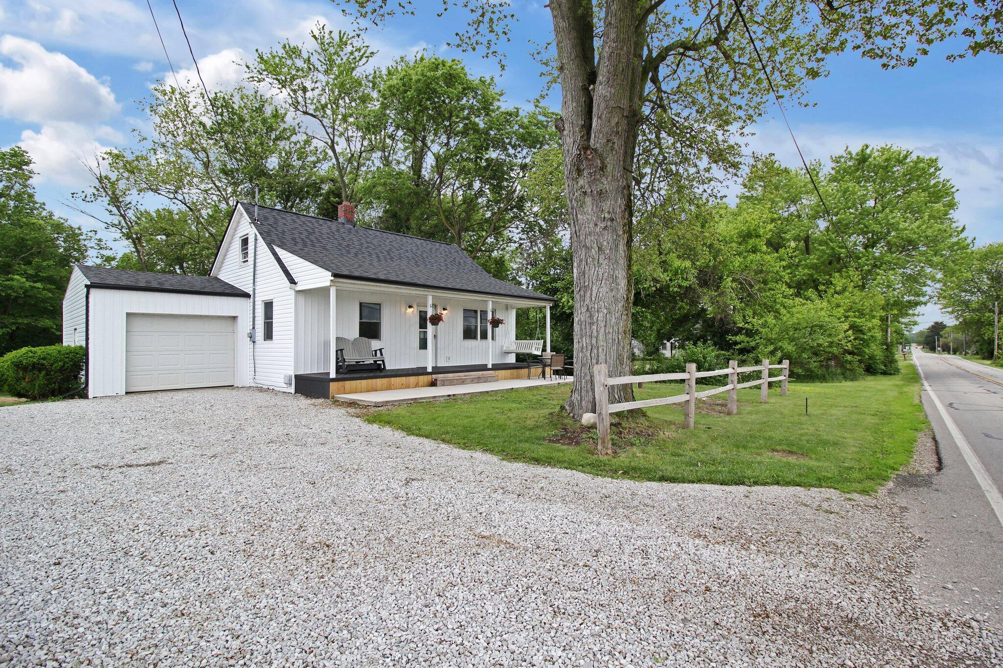 4425 Ashville Fairfield Road Property Photo 1