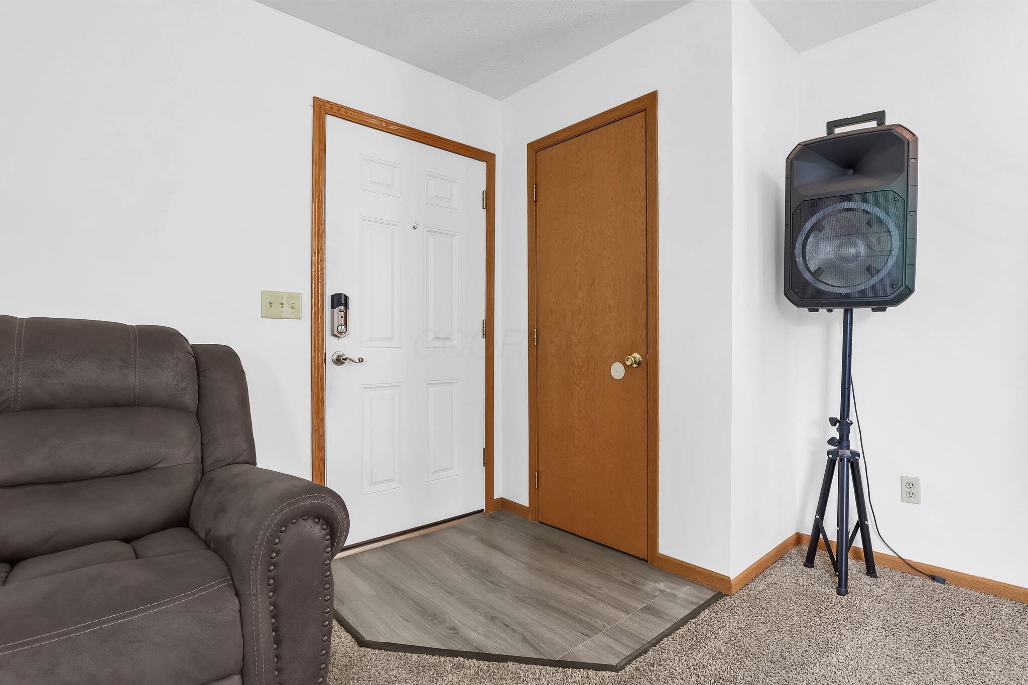 528 N Mulberry Street Property Photo 8