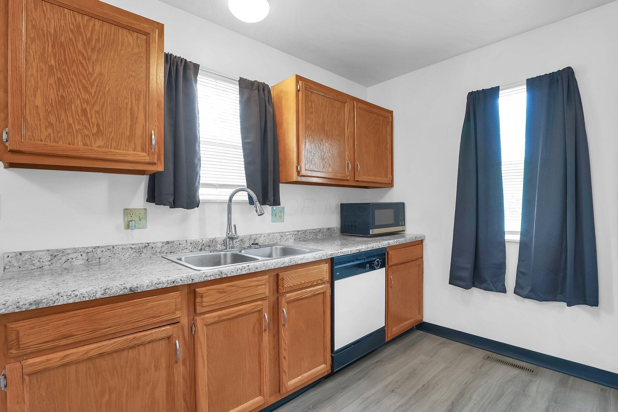 528 N Mulberry Street Property Photo 12