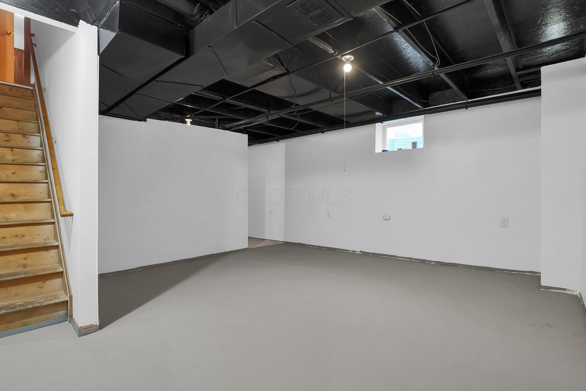 528 N Mulberry Street Property Photo 23