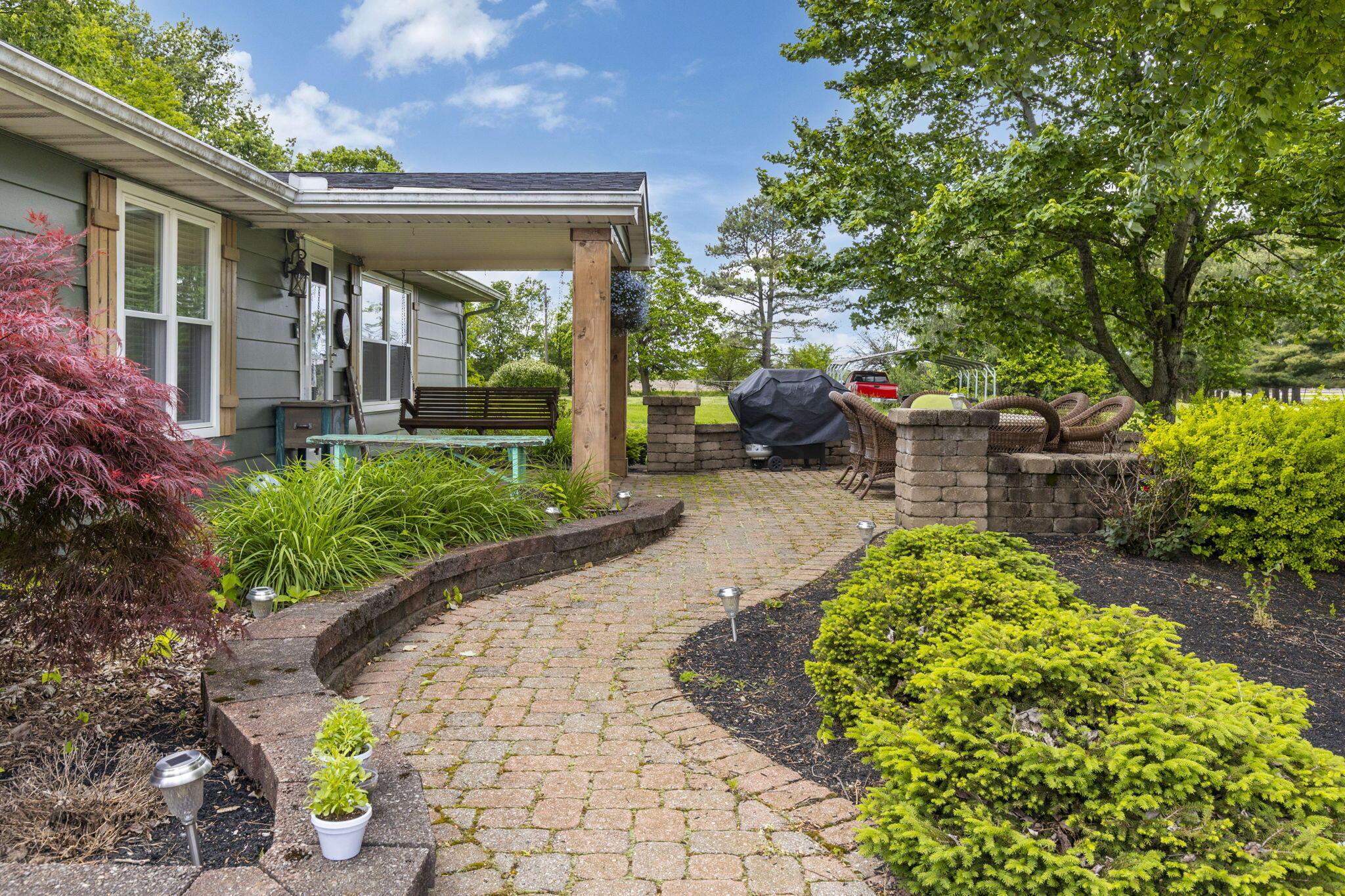 21171 River Road Property Photo 1